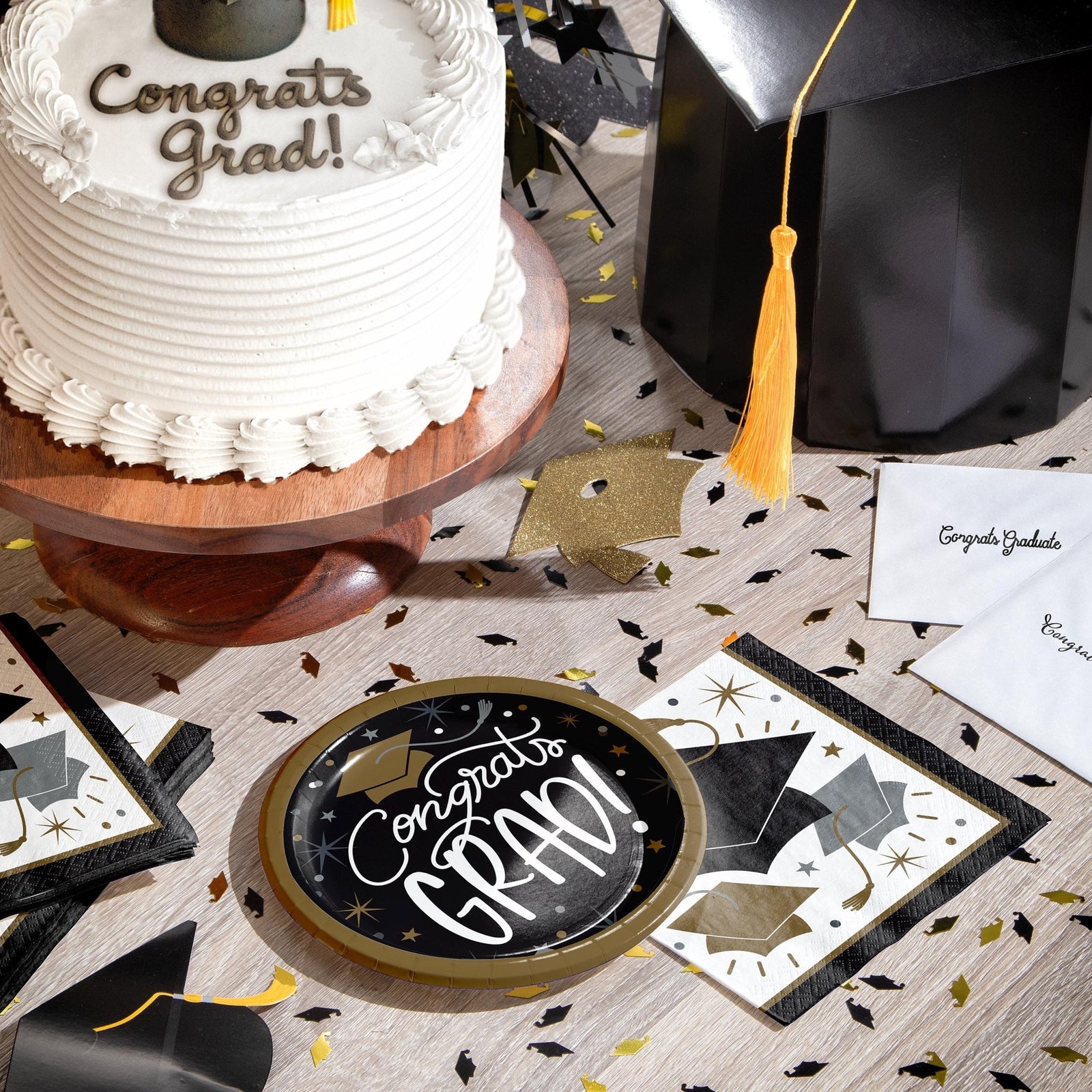 16ct Black Gold Caps Luncheon Napkins - Stesha Party