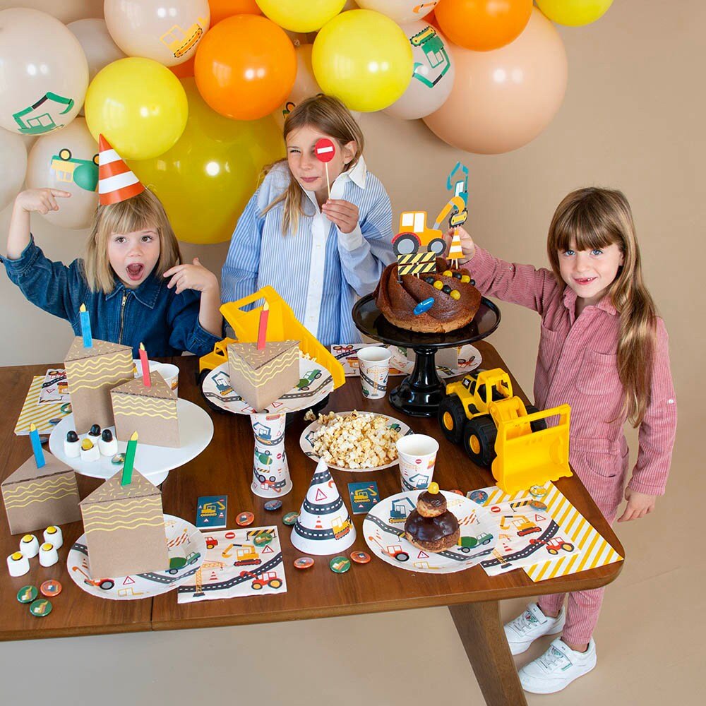 Construction Vehicles Plates - Stesha Party