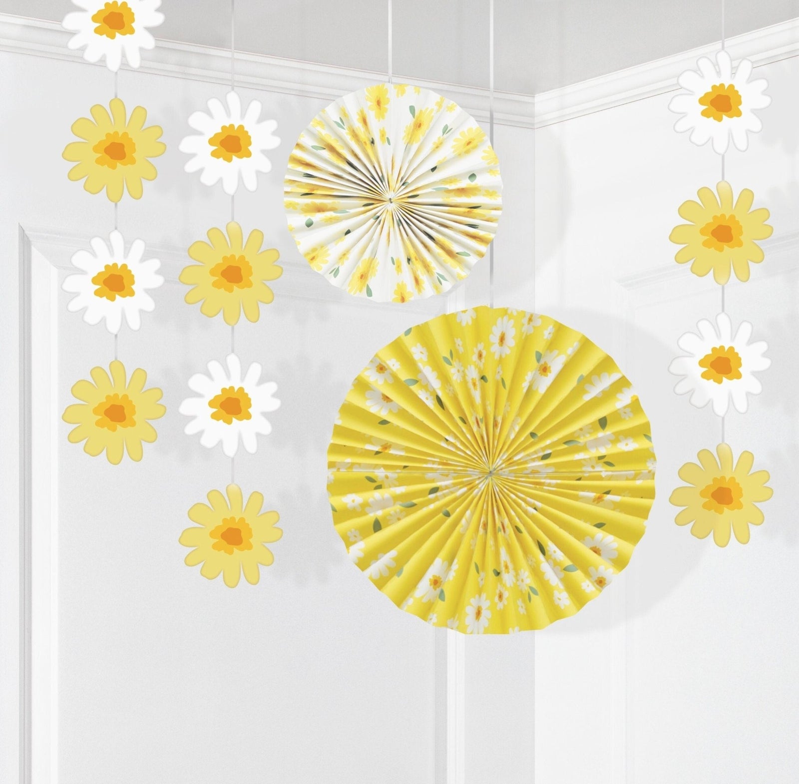 Daisy Paper Fans & Hanging Decorations - Stesha Party