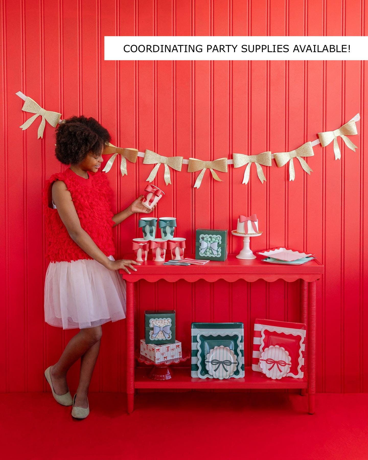 Elegant Red Ribbon Party Plates - Stesha Party