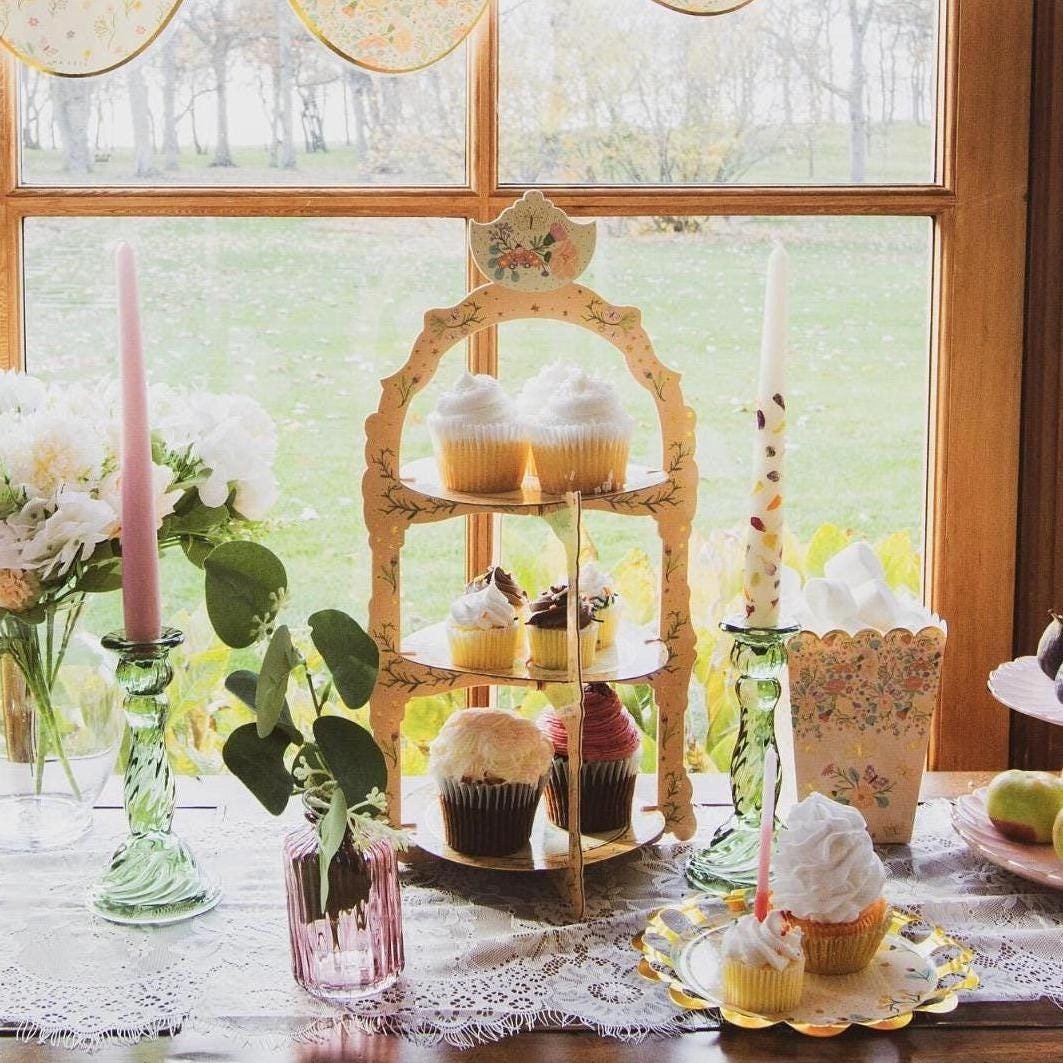 Floral Cupcake Stand - Stesha Party