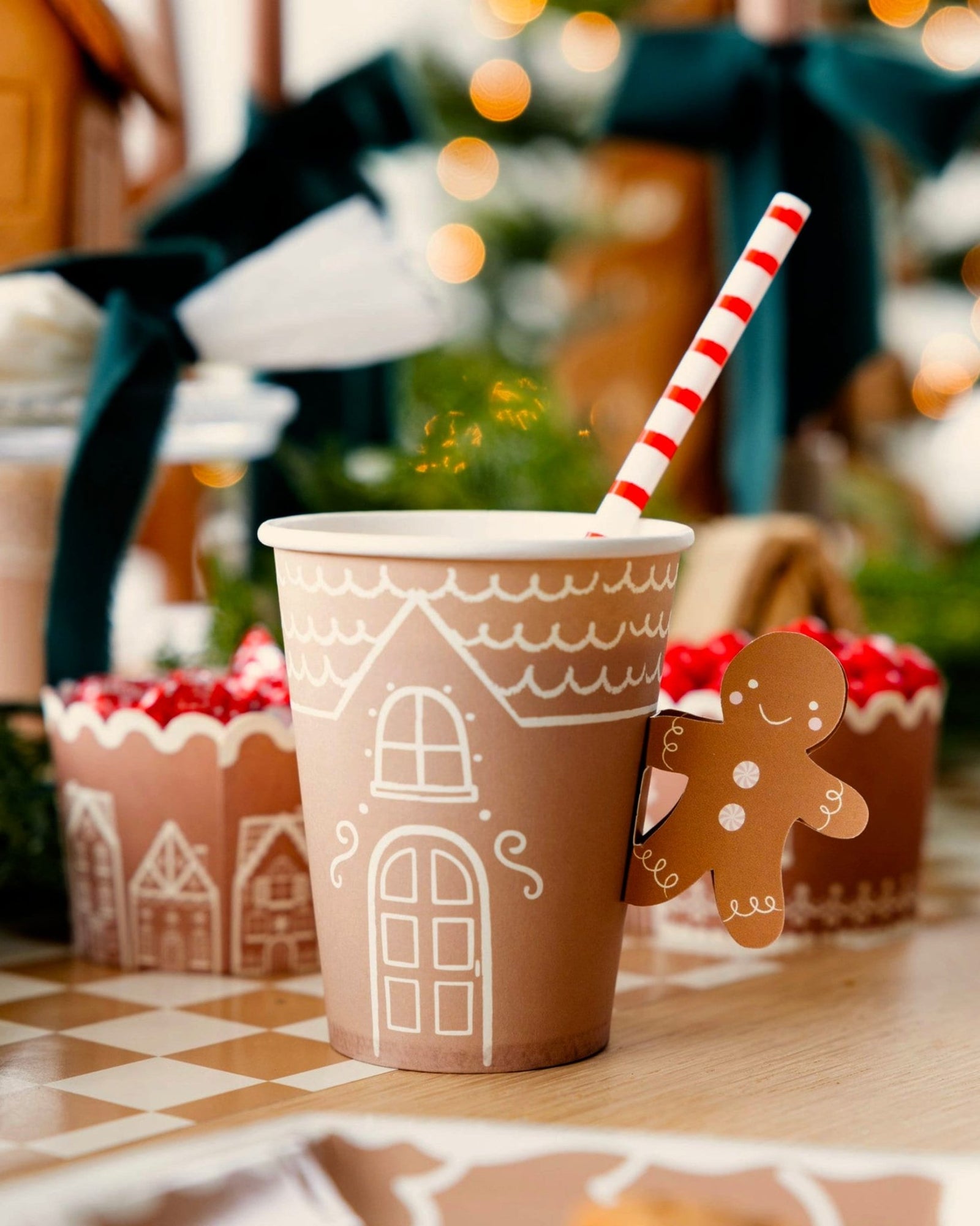 Gingerbread Party Cups - Stesha Party