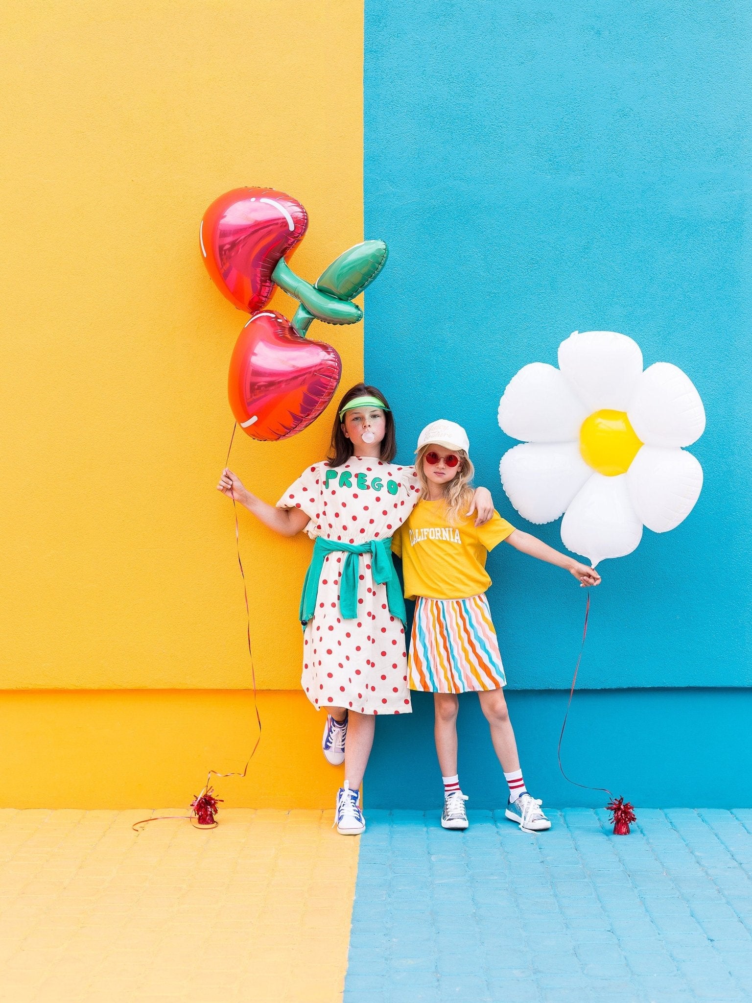 Groovy Daisy Flower Balloon - Stesha Party