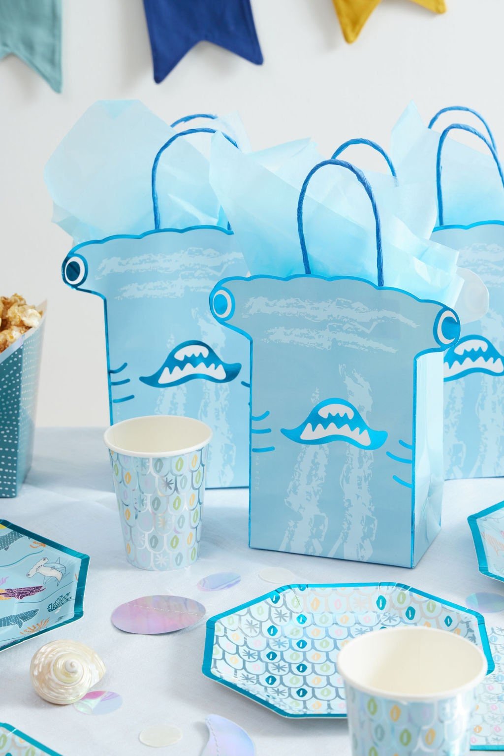 Hammerhead Shark Gift Bags 4ct - Stesha Party