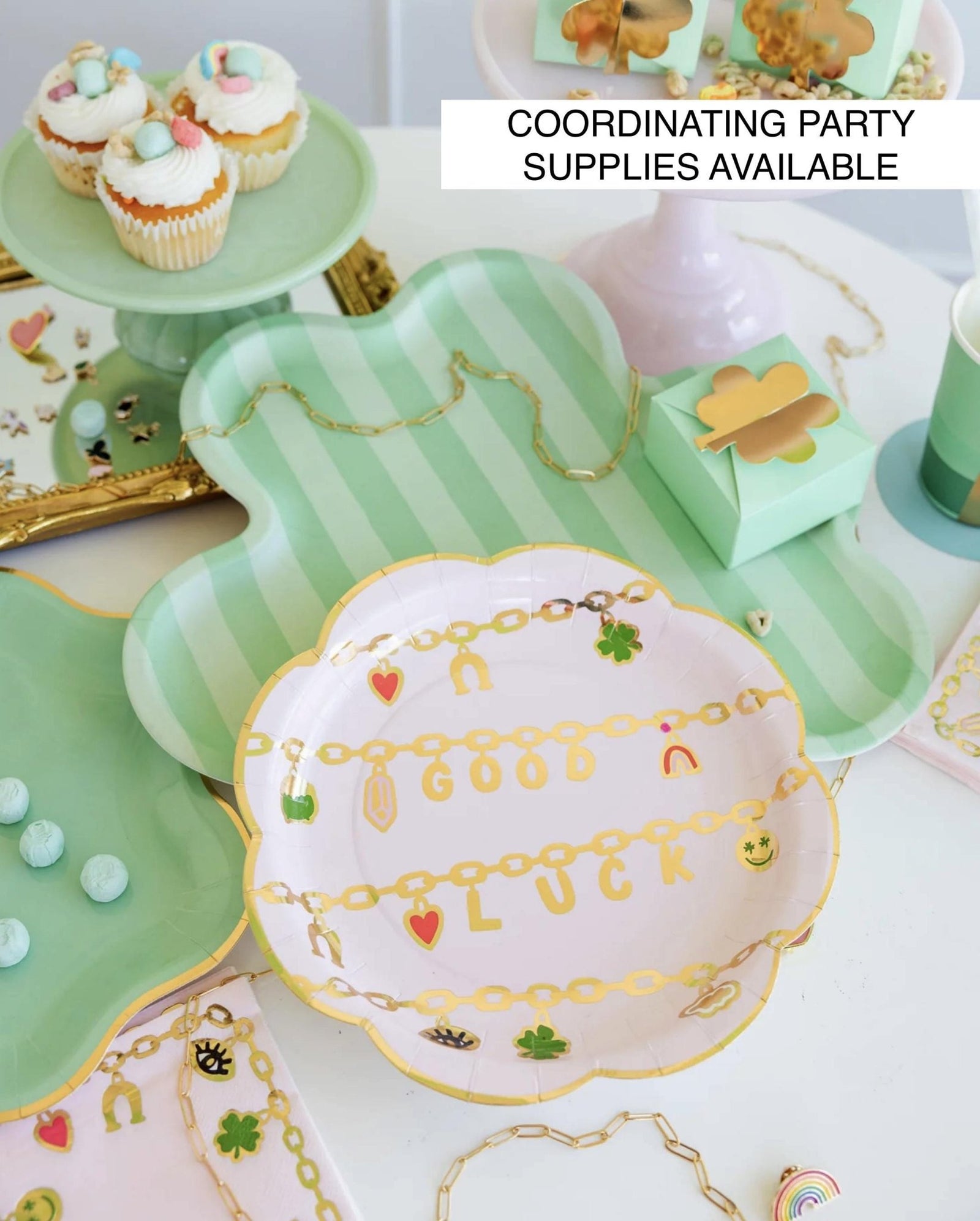 Lucky Shamrock Favor Boxes - Stesha Party