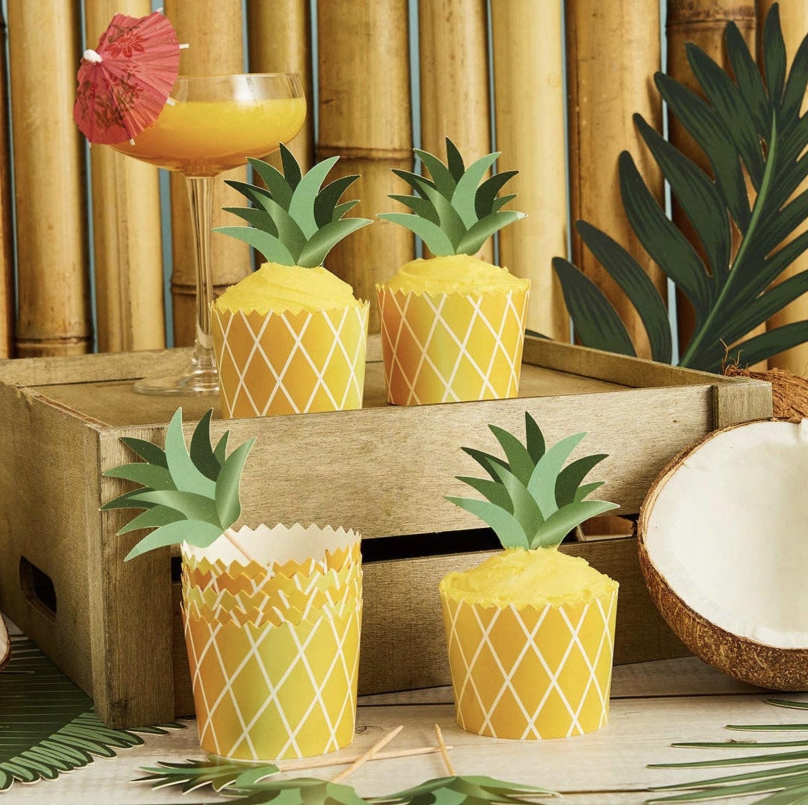 Pineapple Food Cups & Picks 10ct - Stesha Party