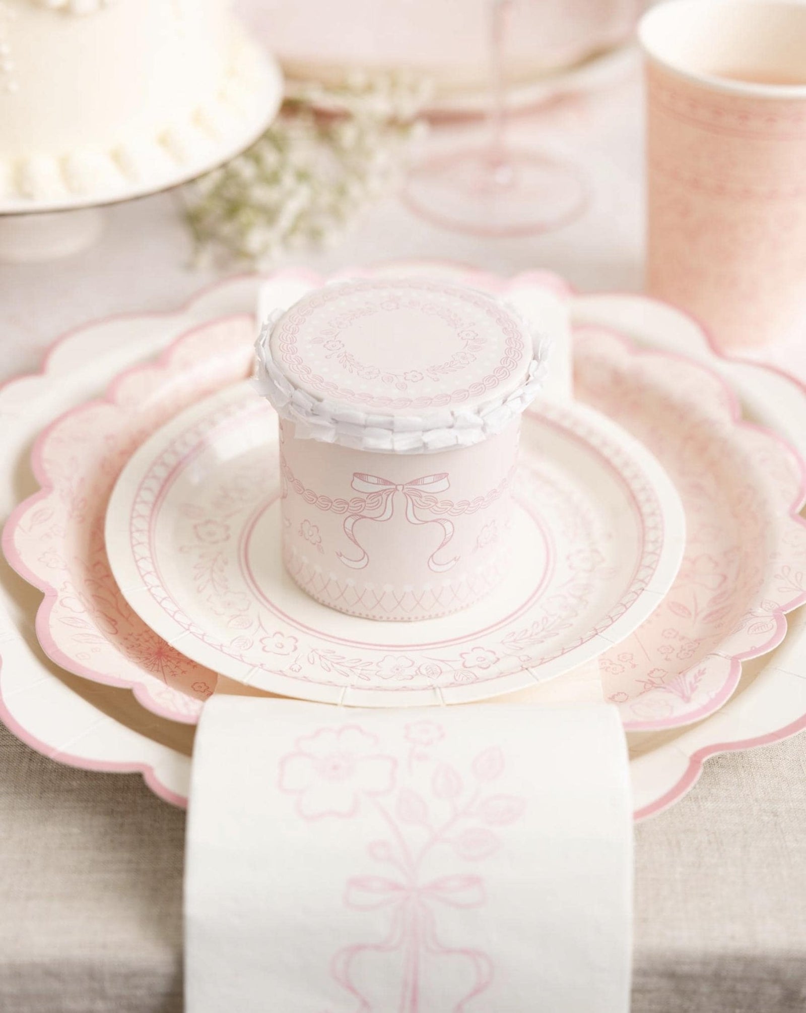 Pink Floral Cake Plates - Stesha Party