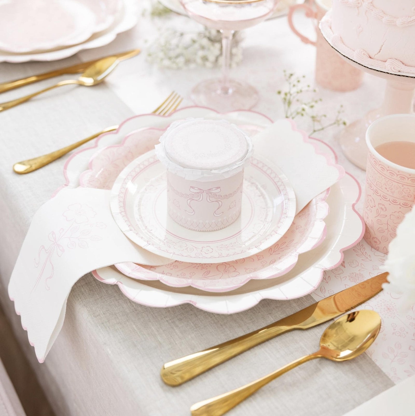 Pink Floral Cake Plates - Stesha Party