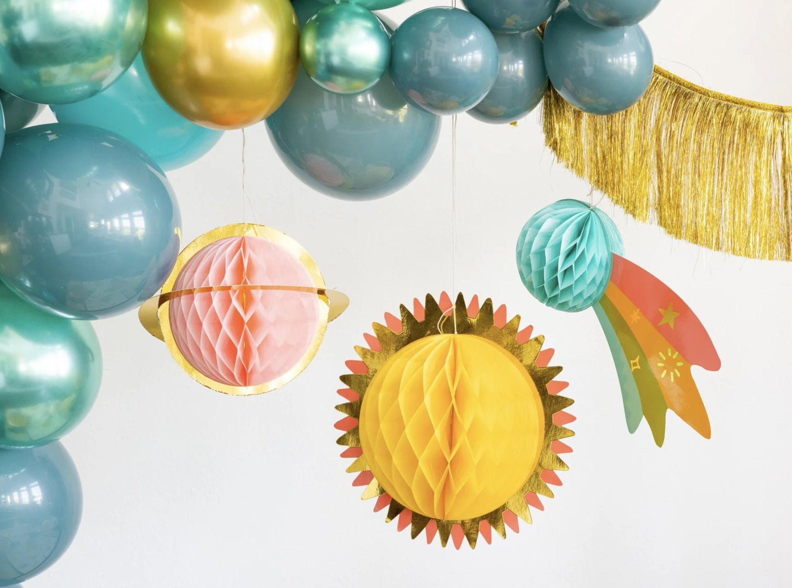 Planets Hanging Decorations - Stesha Party
