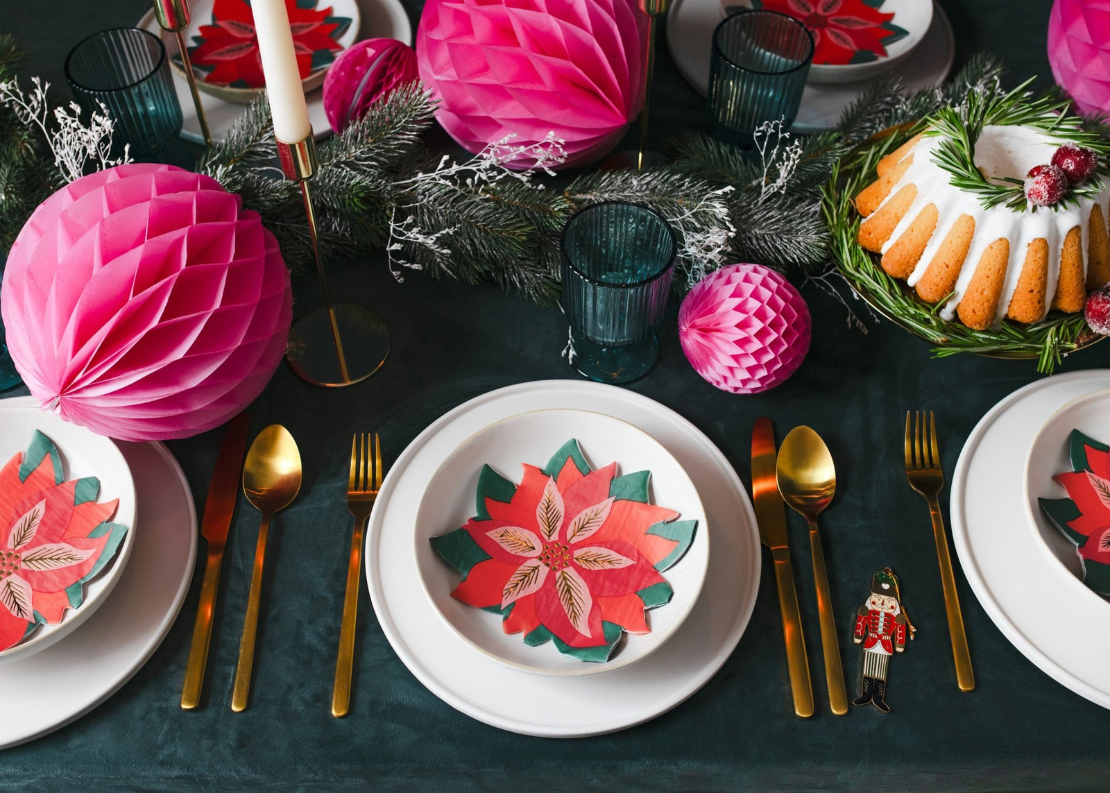 Poinsettia Napkins - Stesha Party