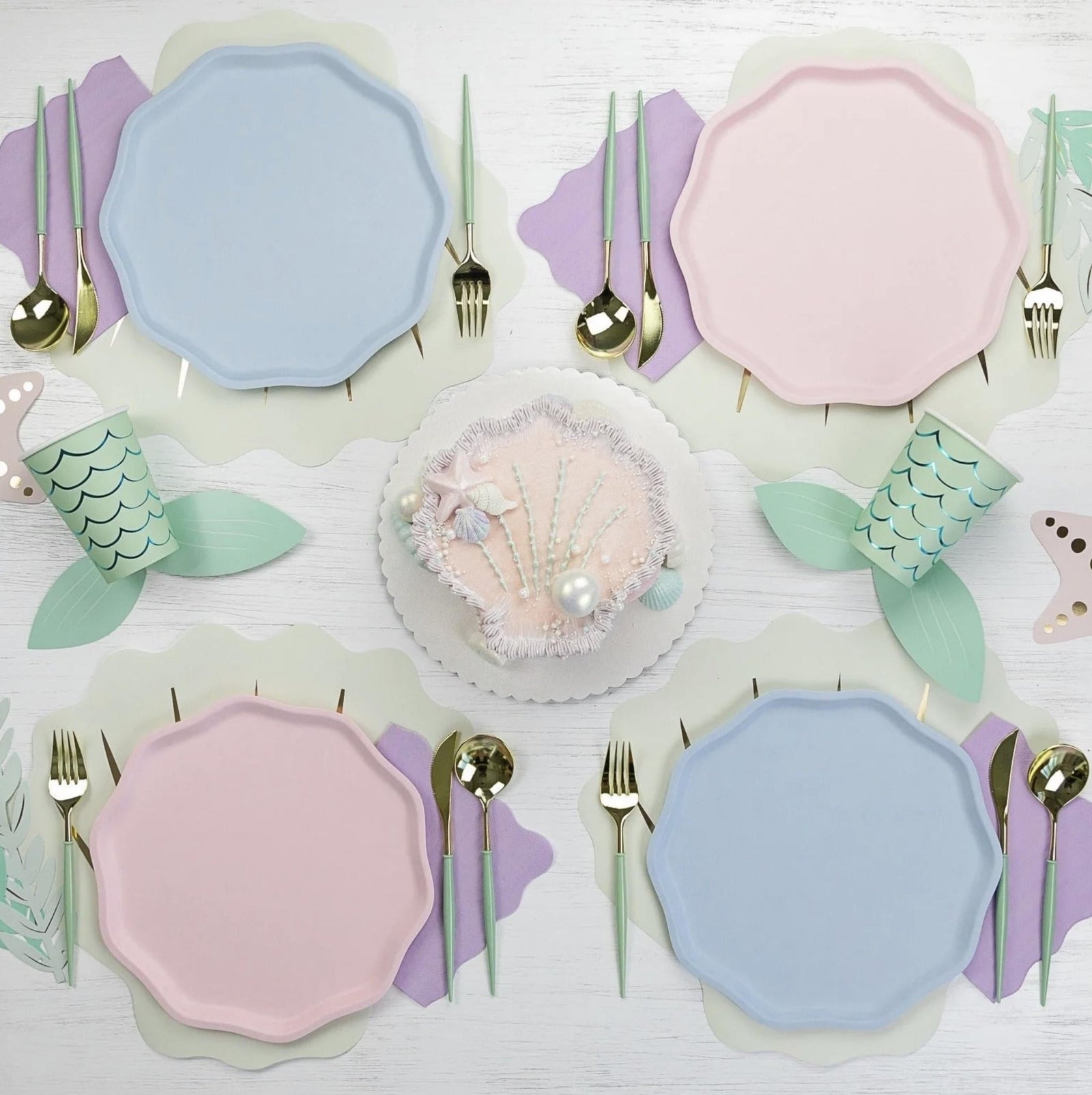 Scalloped Pink Party Plates - Stesha Party