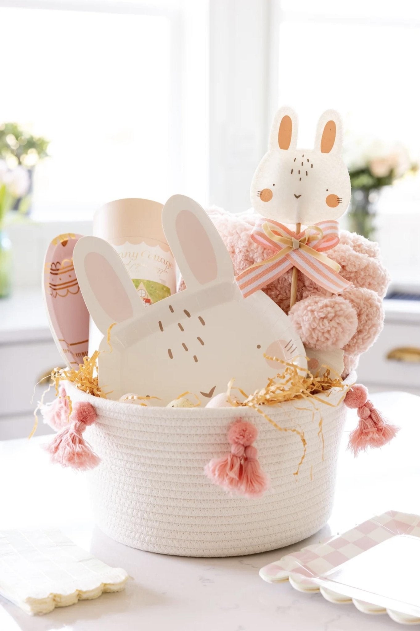 White & Pink Bunny Face Party Plates 8ct - Stesha Party