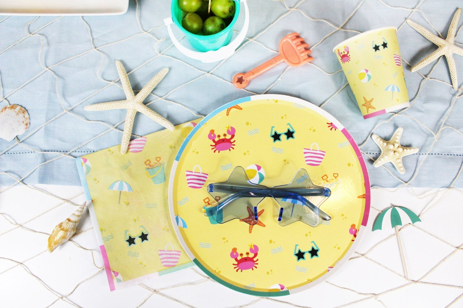 Yellow Beach Party Cups - Stesha Party