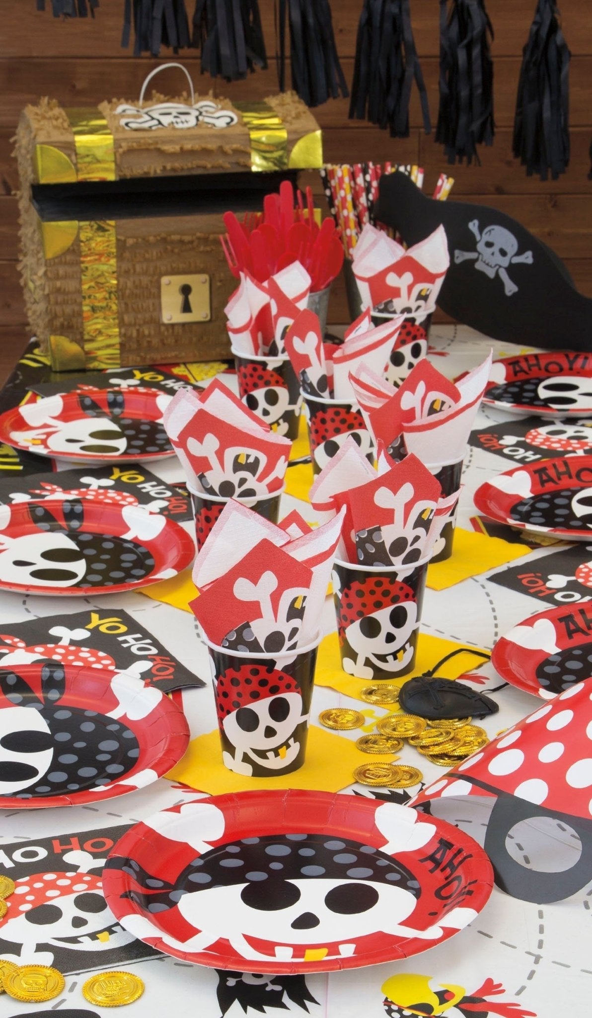 Ahoy Pirate Party Plates - Stesha Party