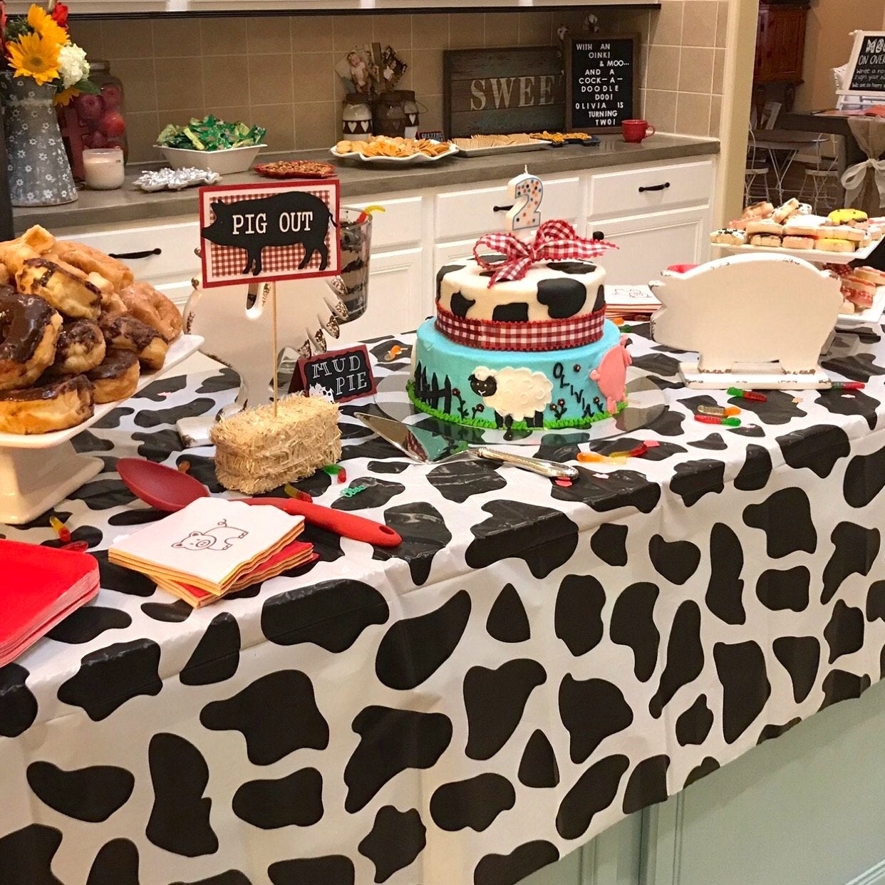 Cow Pattern Tablecloth - Stesha Party