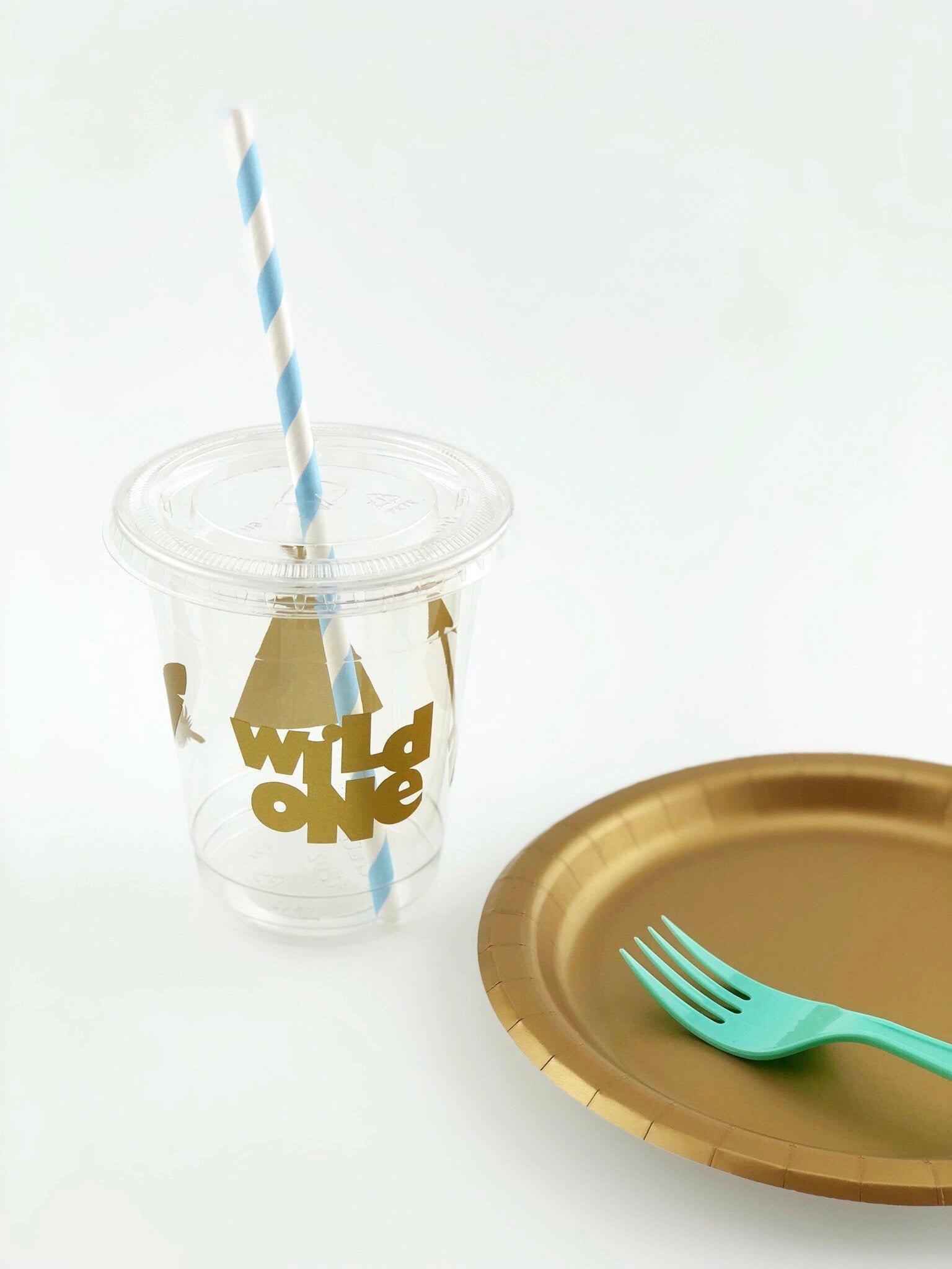 Gold "Wild One" Party Cups - Stesha Party