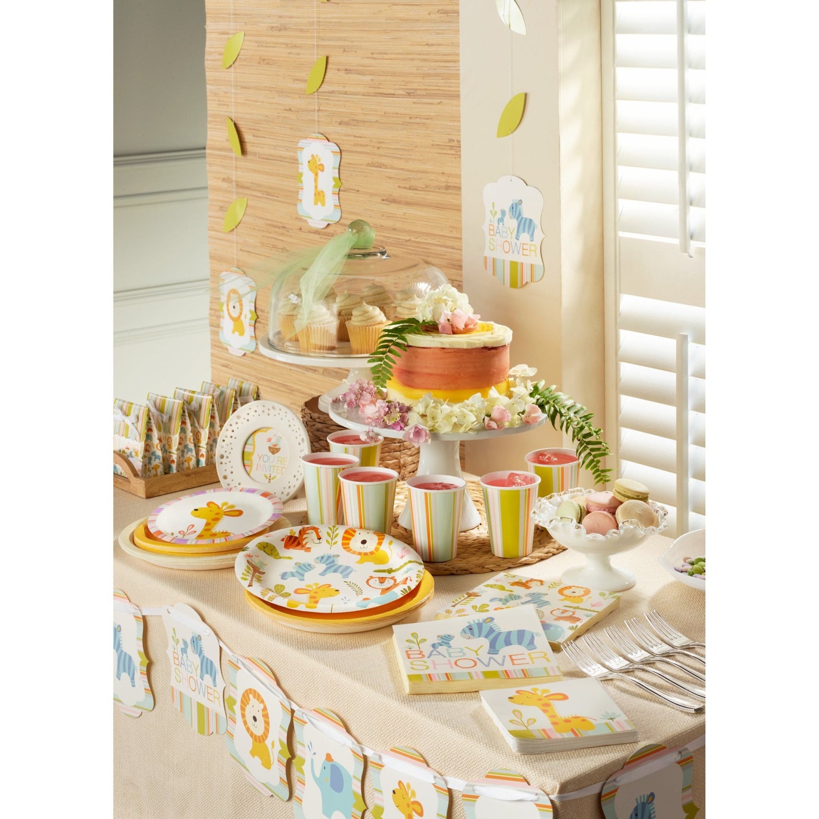 Safari Party Centerpiece - Stesha Party