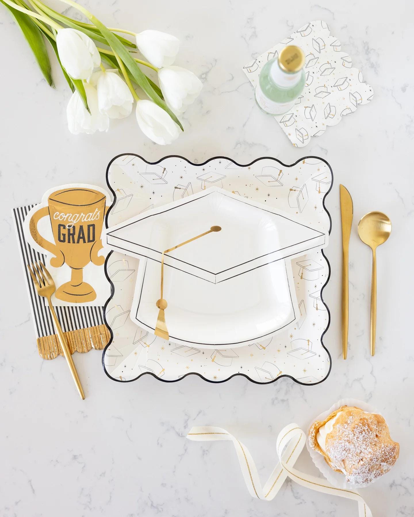 11" Graduation Cap Paper Plates 8ct - Stesha Party