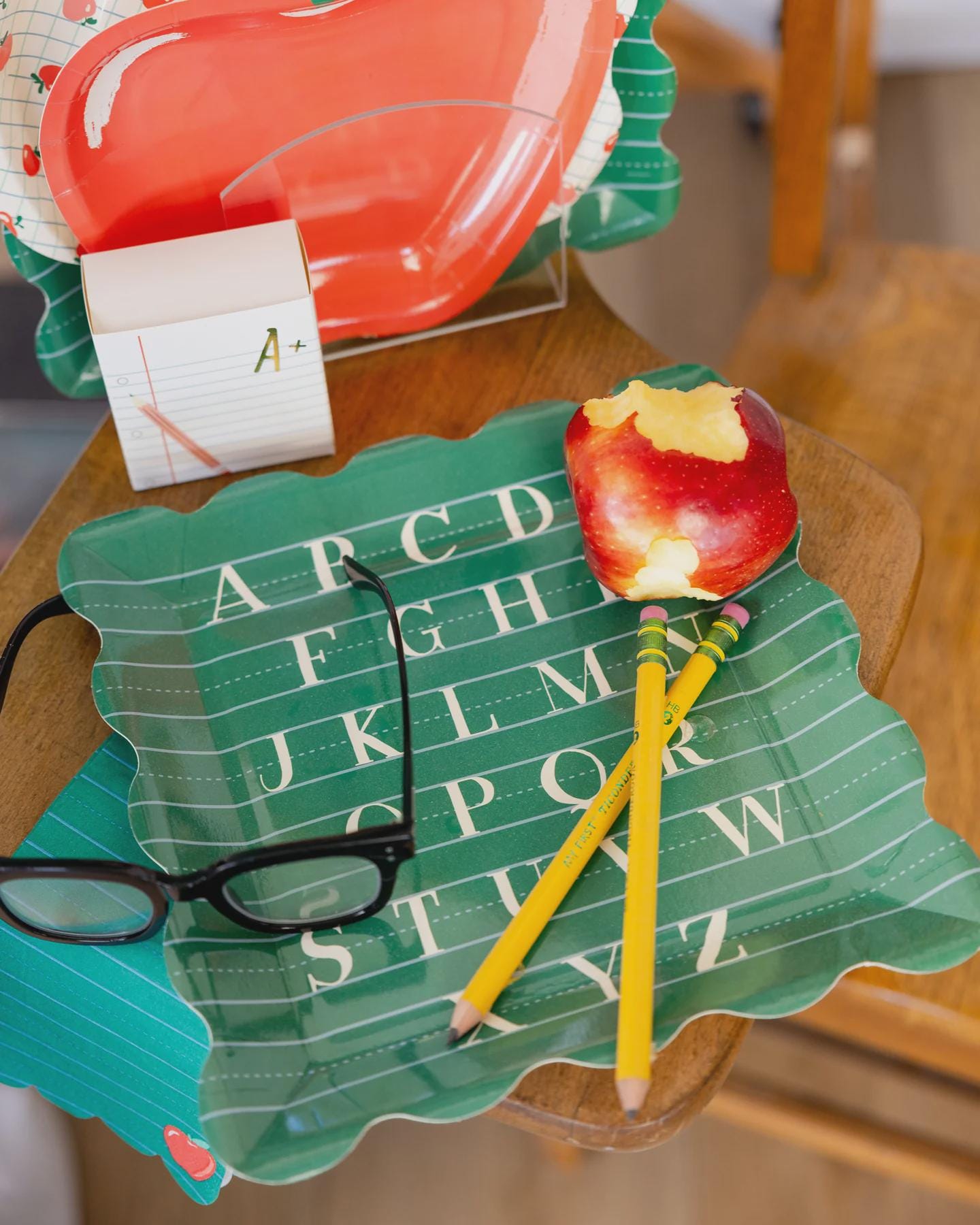 Back to School Alphabet Plates 8ct - Stesha Party