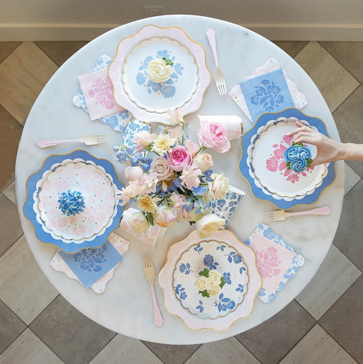 Blue Bunny Party Plates 8ct - Stesha Party