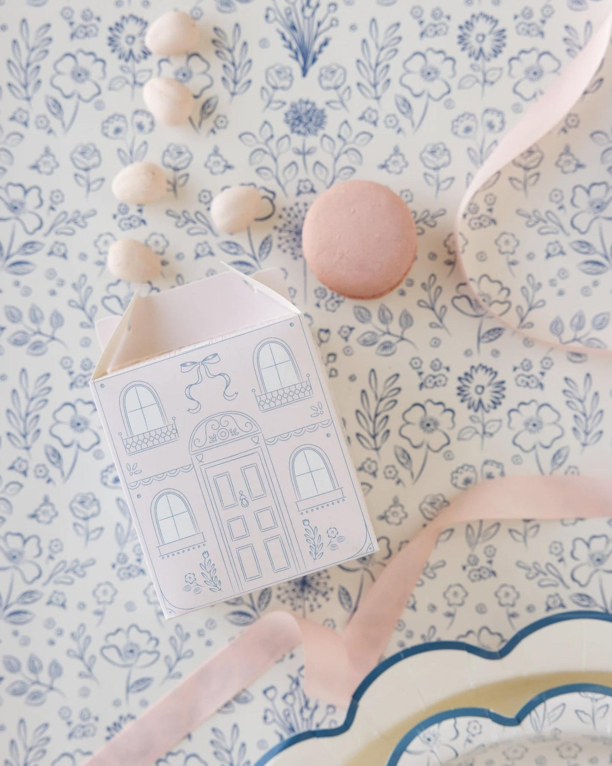 Blue Floral Table Runner - Stesha Party