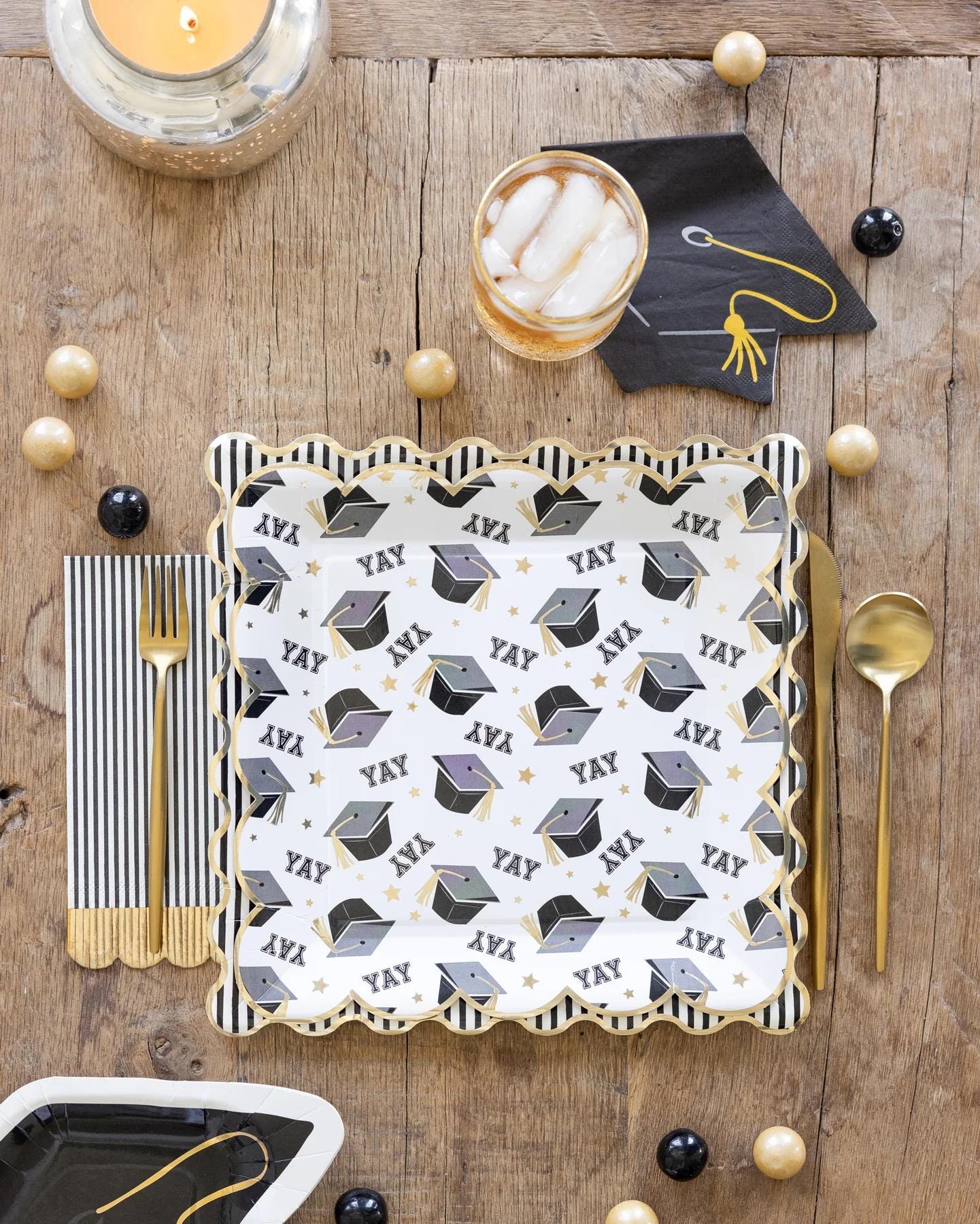 B&W Striped Napkins with Gold Foil Fringe 18ct - Stesha Party