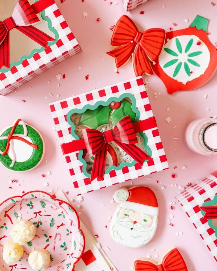 Candy Cane Christmas Dessert Plates - Stesha Party