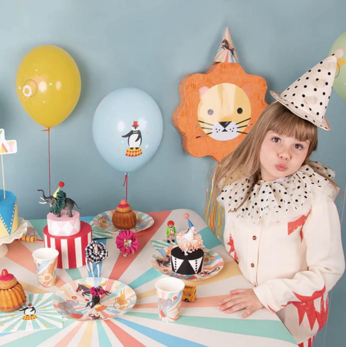 Carnival Party Plates 8ct - Stesha Party