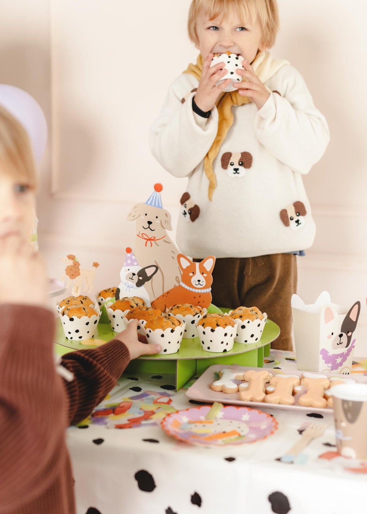 Dog Cupcake Stand - Stesha Party
