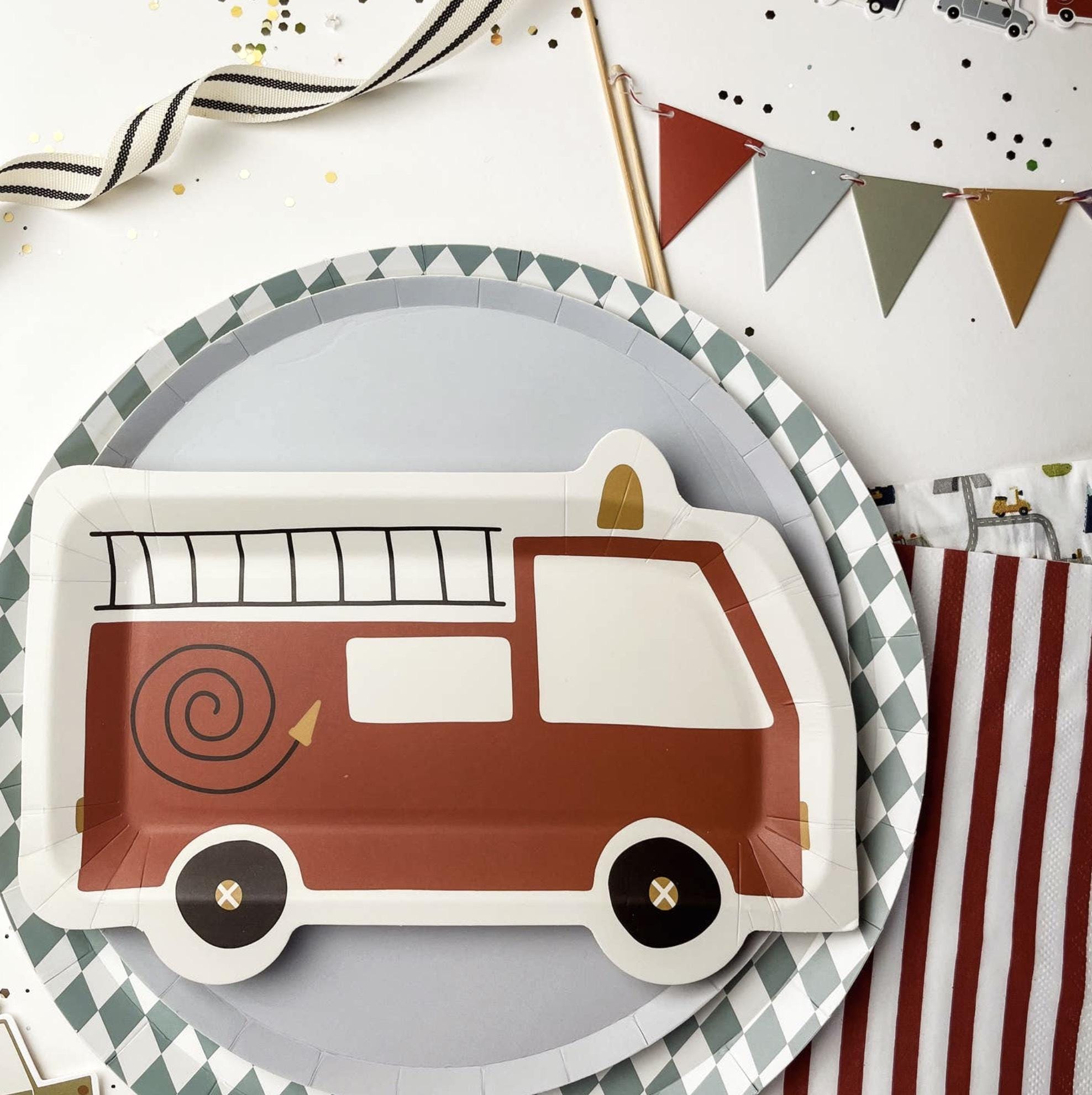 Dusty Blue 9" Dinner Plates 8ct - Stesha Party