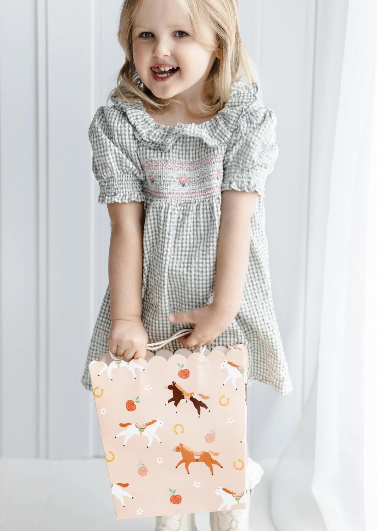 Floral Horse Handled Gift Bag - Stesha Party