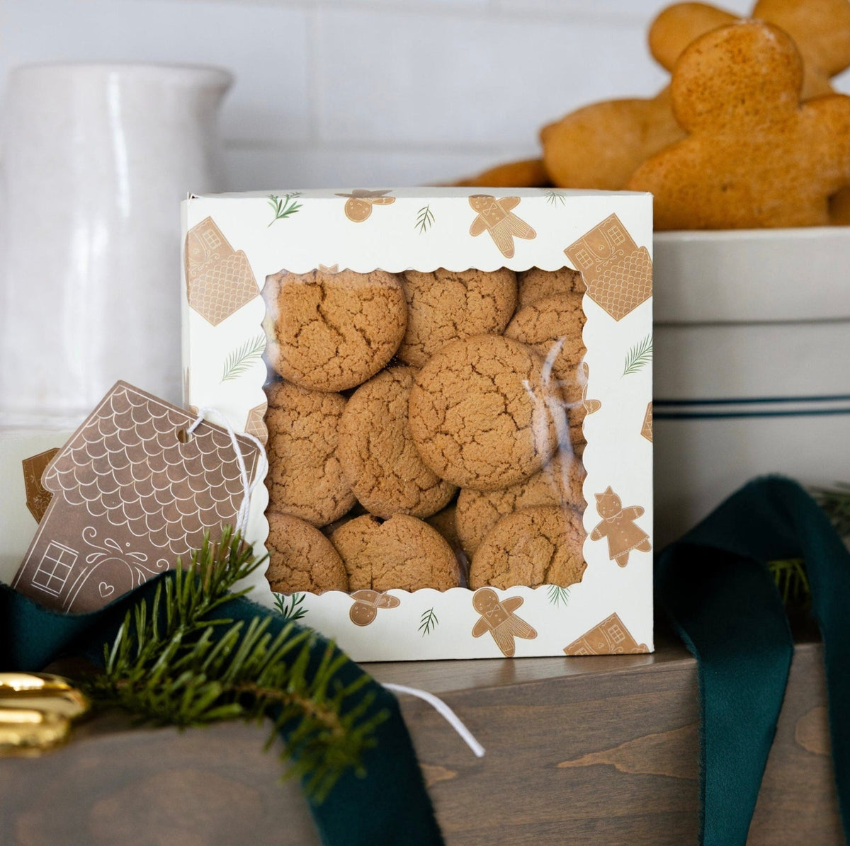 Gingerbread Cookie Boxes with Tags 6ct - Stesha Party
