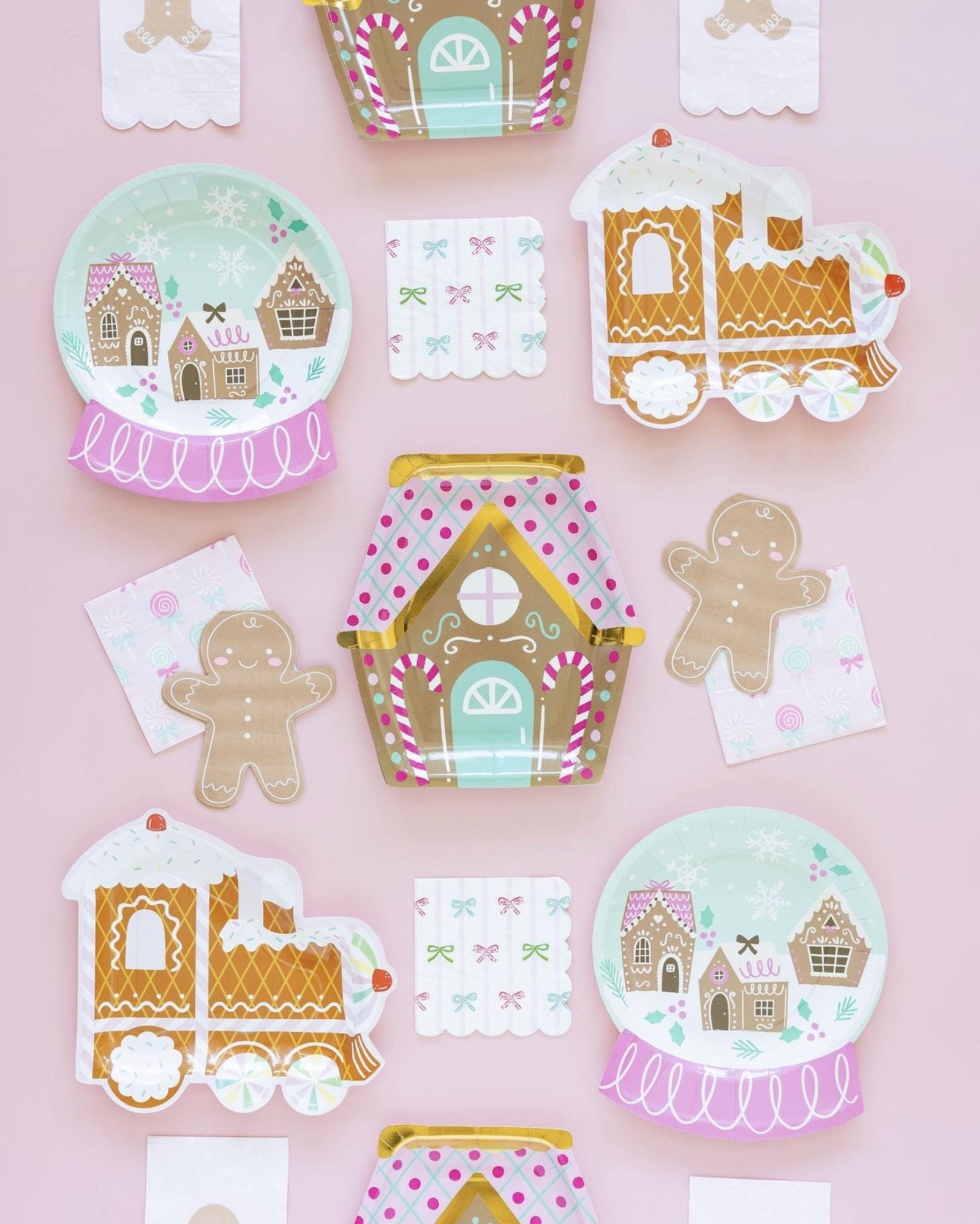 Gingerbread Train Plates - Stesha Party