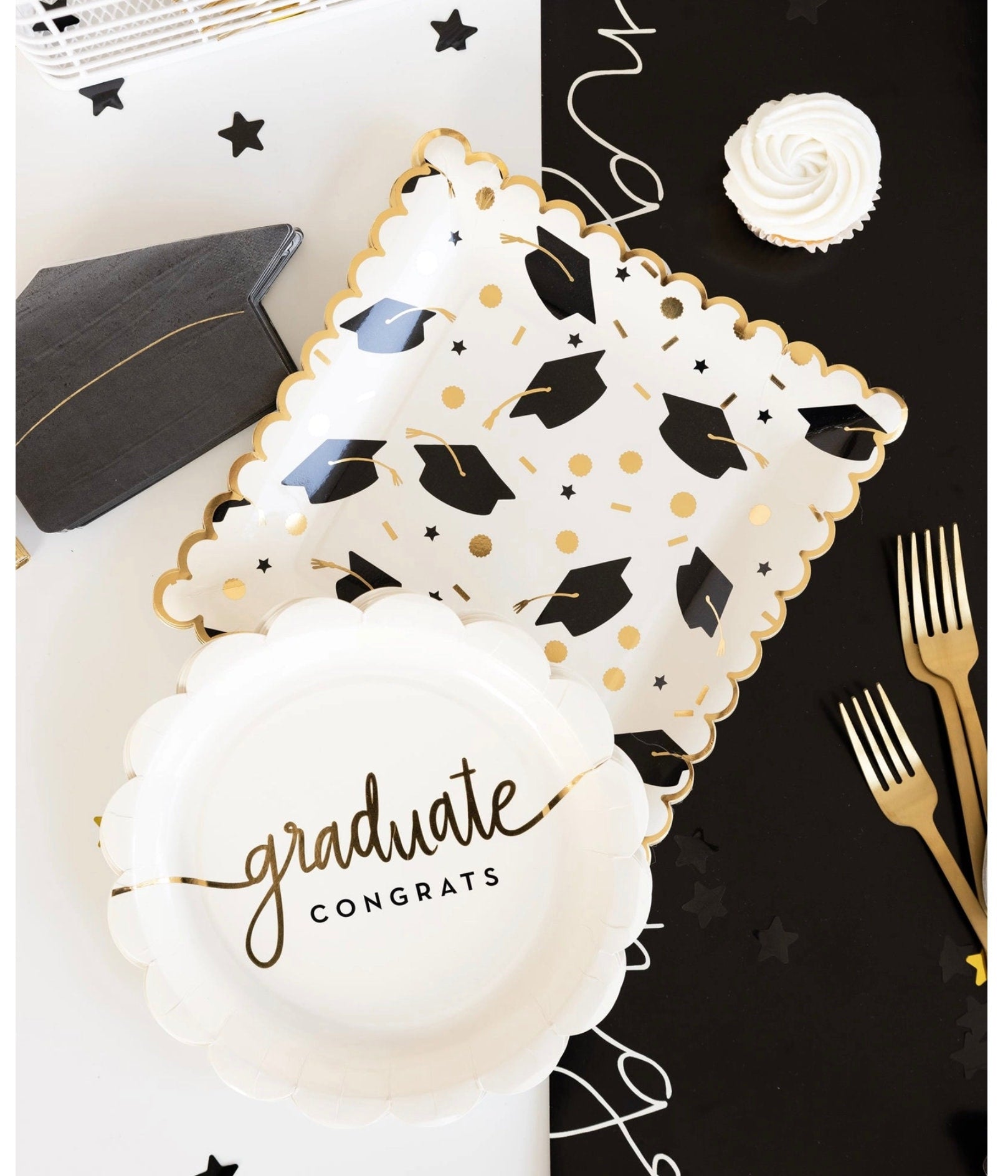 Gold Foil Scalloped Congrats Graduate Paper Plates 8ct - Stesha Party
