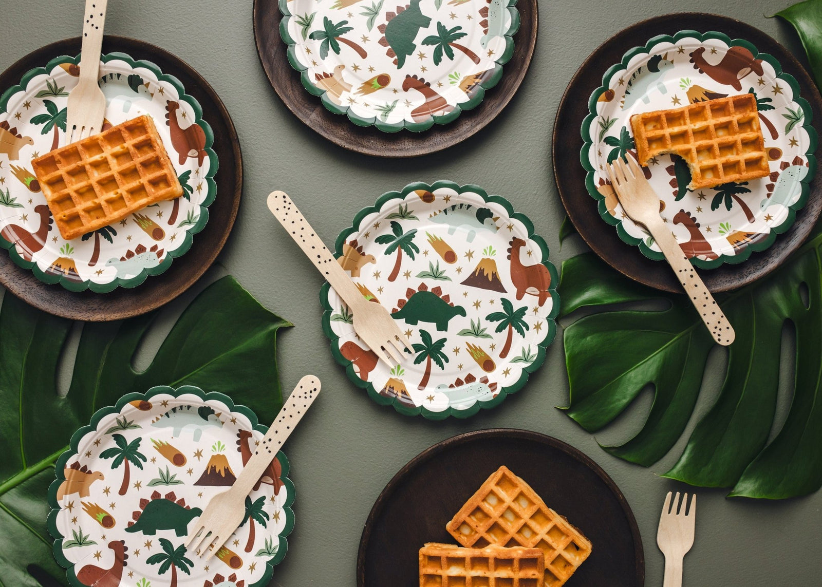 Green & Brown Scalloped Dinosaur Paper Cake Plates - Stesha Party