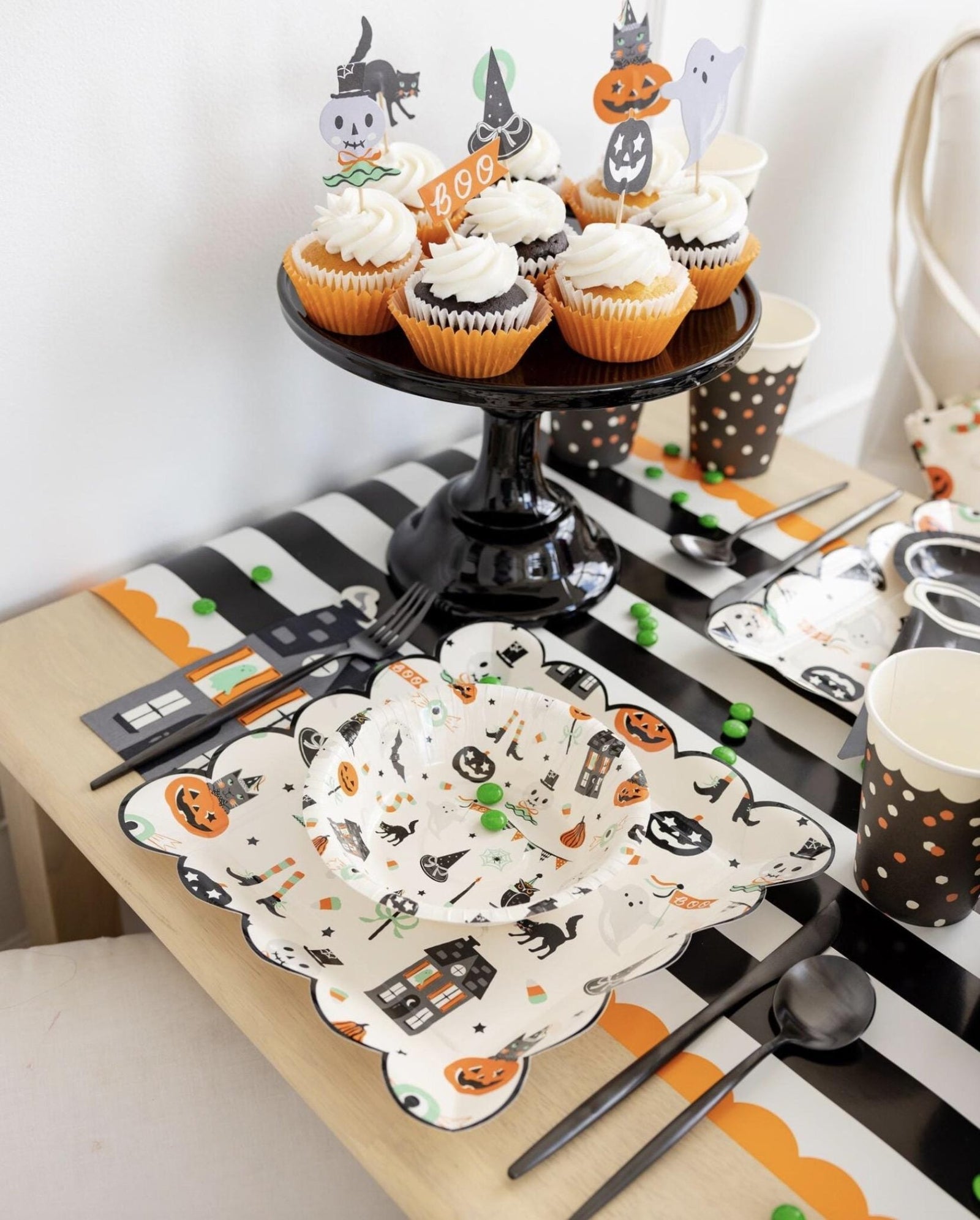 Haunted House Halloween Napkins 24ct - Stesha Party