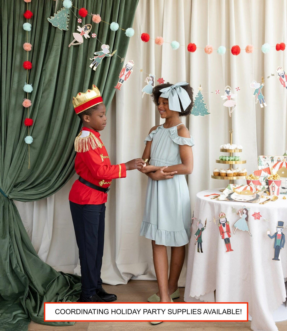 House Christmas Plates - Stesha Party