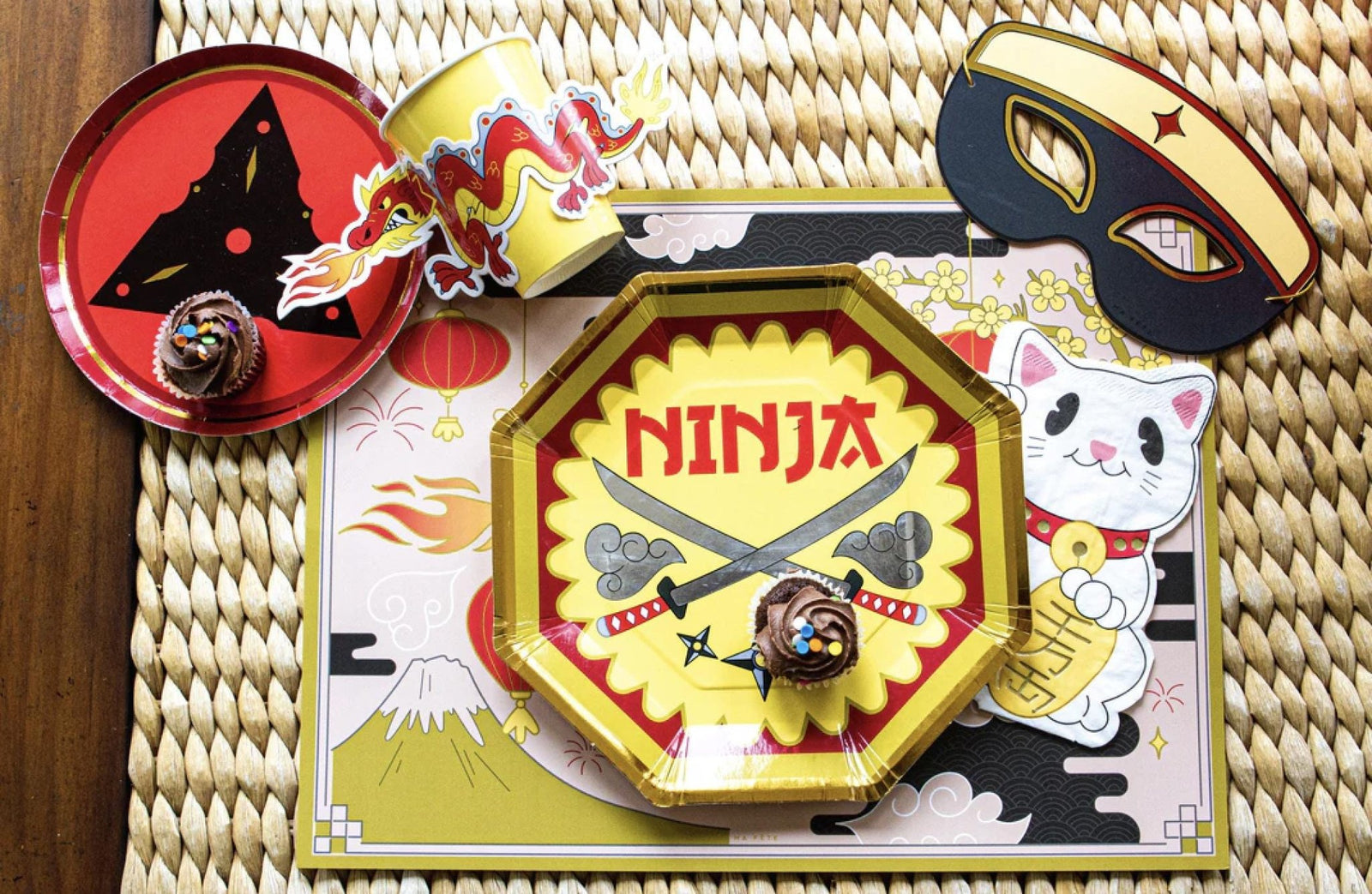 Ninja Star Cake Plates - Stesha Party