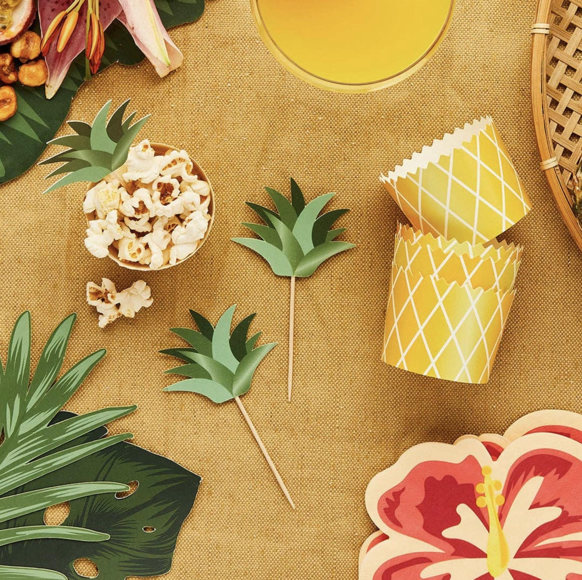 Pineapple Food Cups & Picks 10ct - Stesha Party