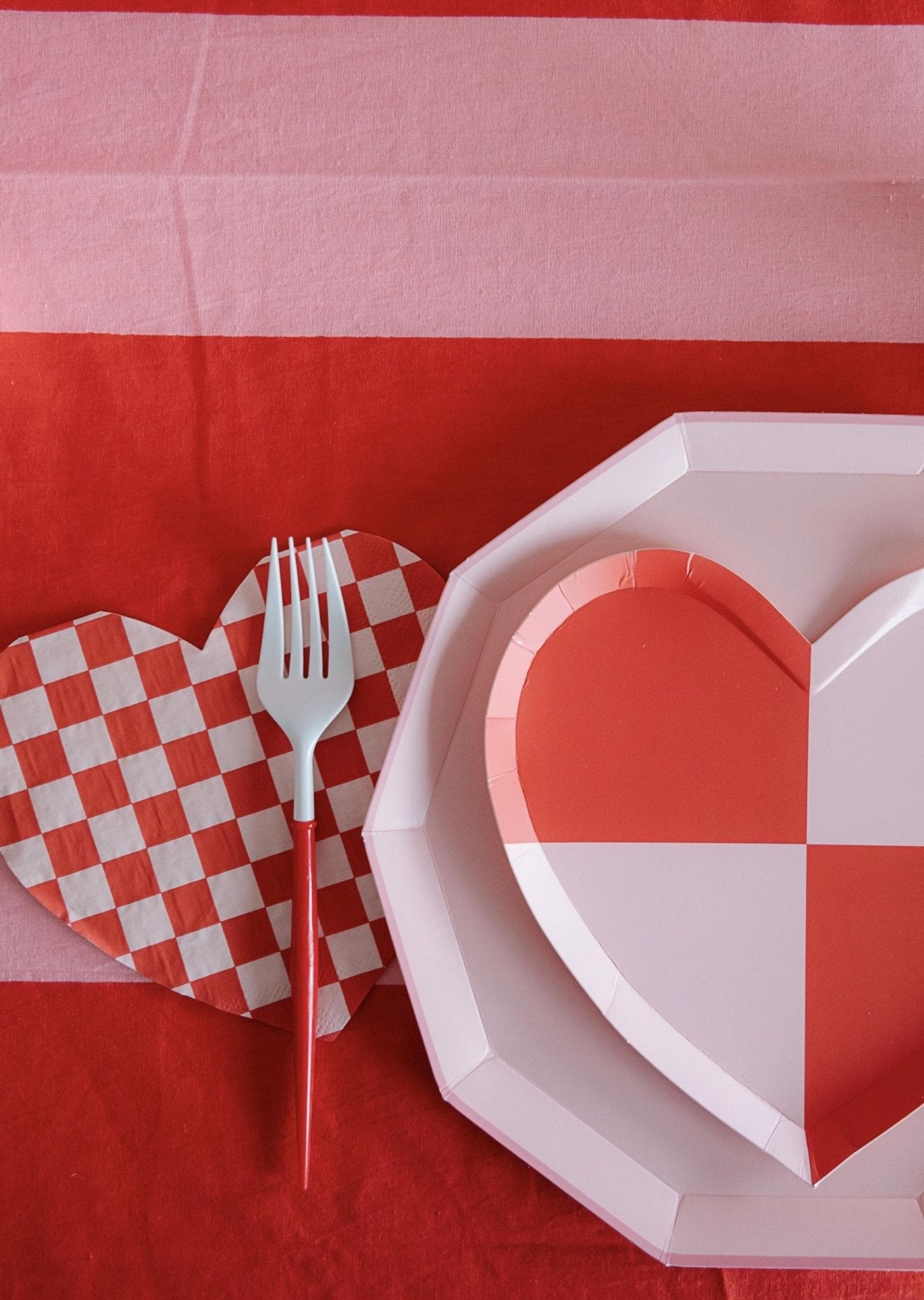Pink and Red Checkered Heart Napkins - Stesha Party