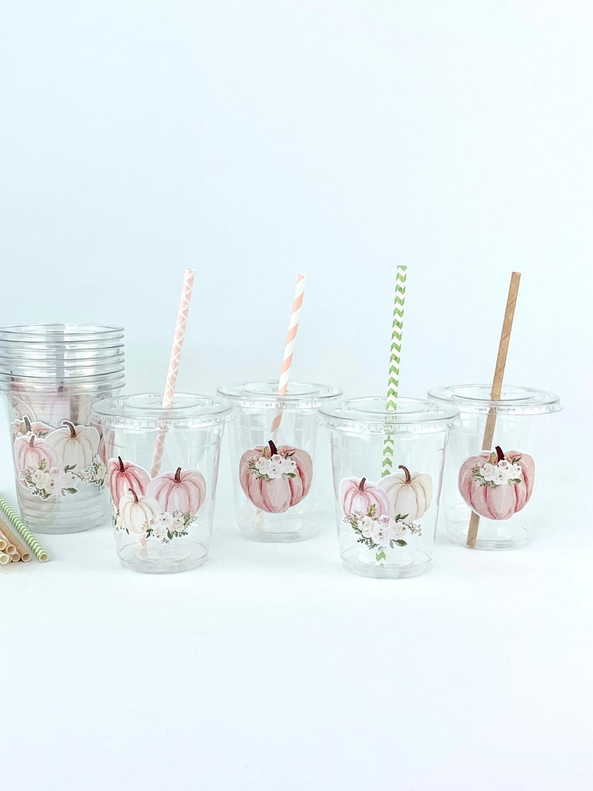 Pink Pumpkin Cups with Lids & Straws - Stesha Party