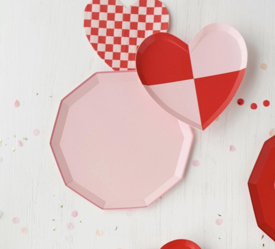 Pink & Red Heart Cake Plates - Stesha Party