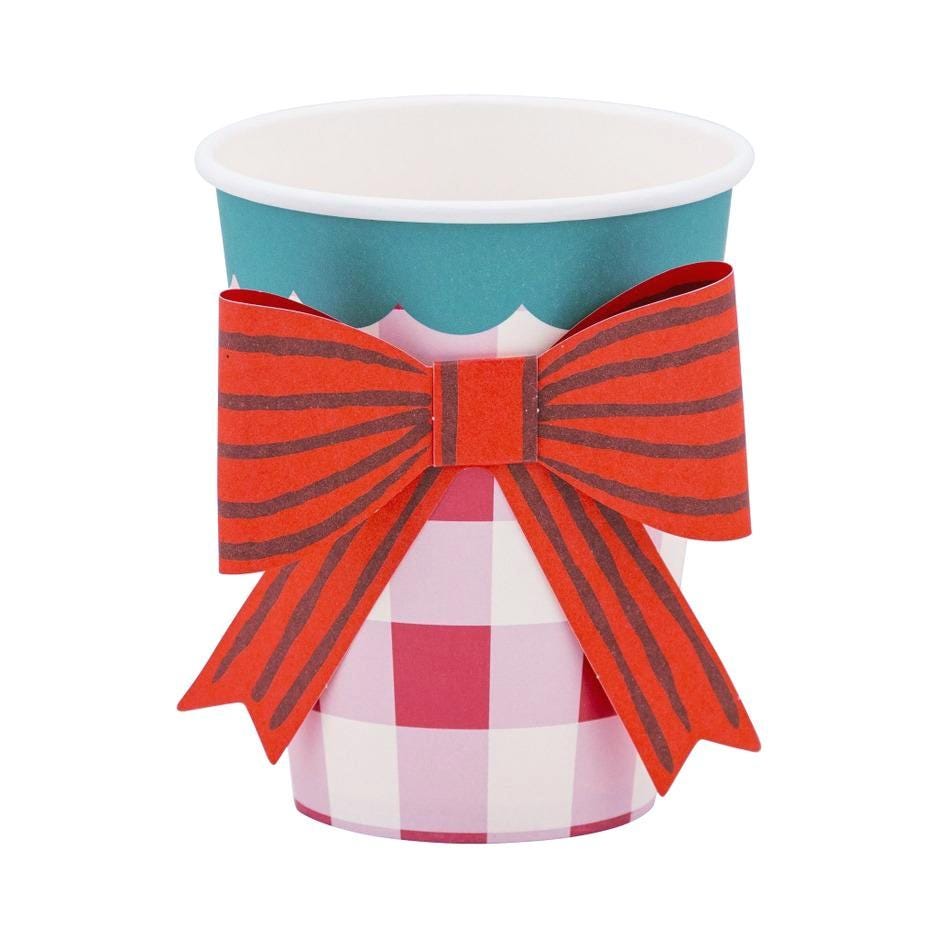 Plaid Christmas Party Cups with Paper Bows - Stesha Party