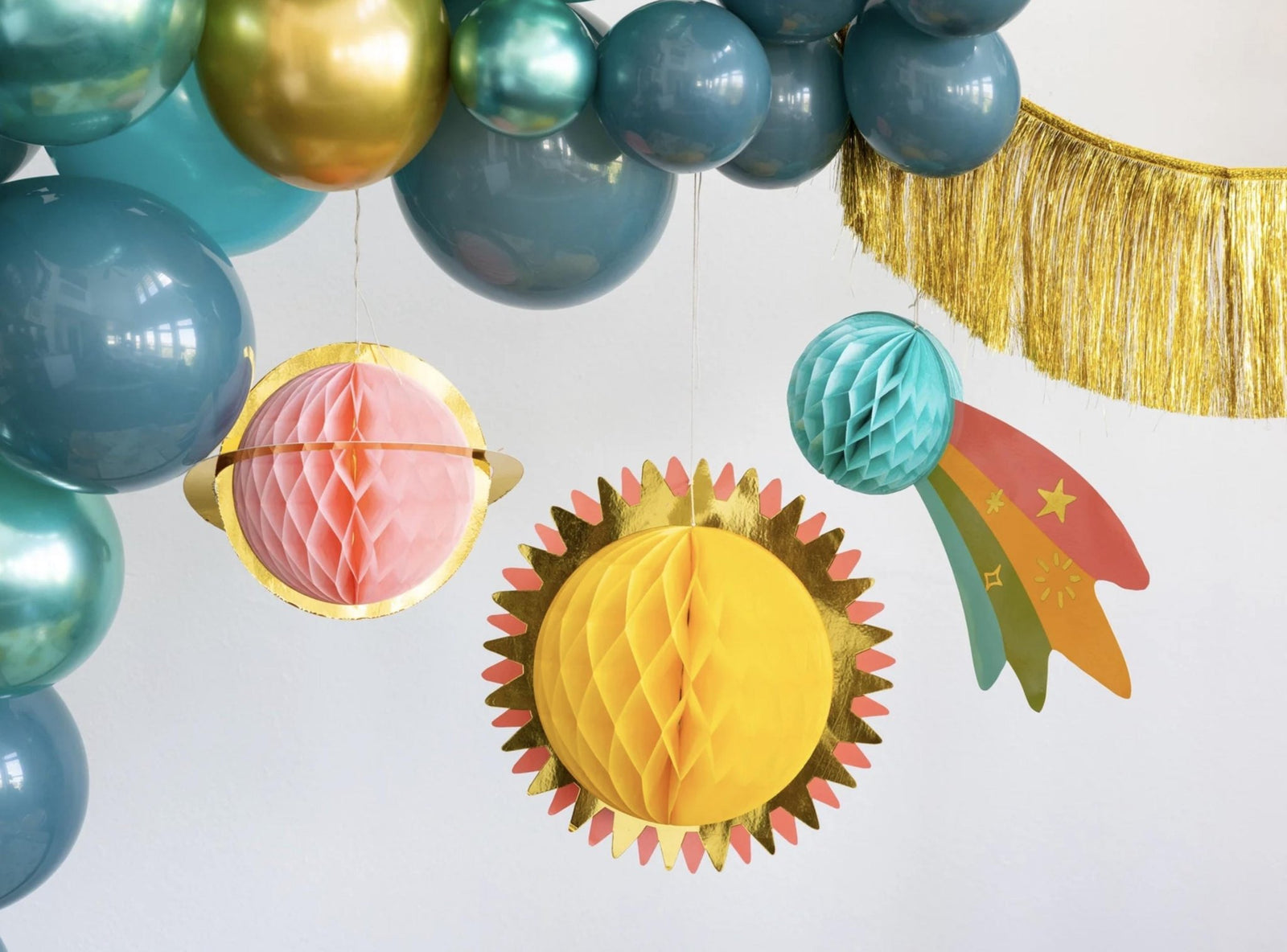 Planets Hanging Decorations - Stesha Party
