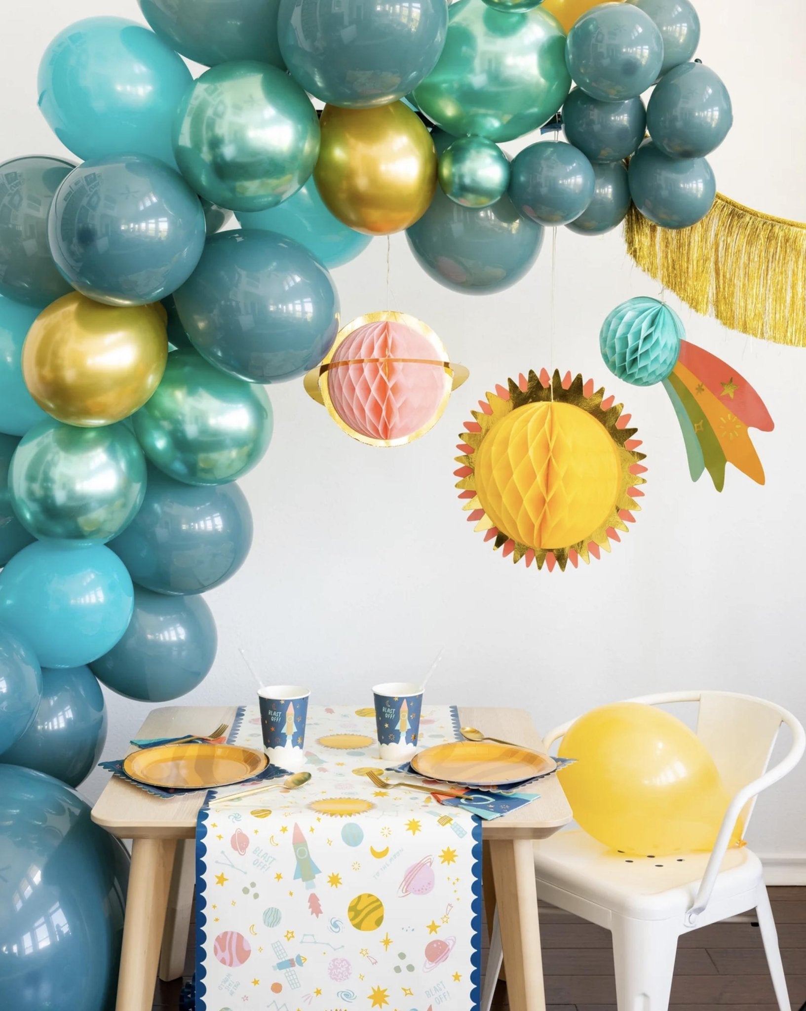 Planets Hanging Decorations - Stesha Party