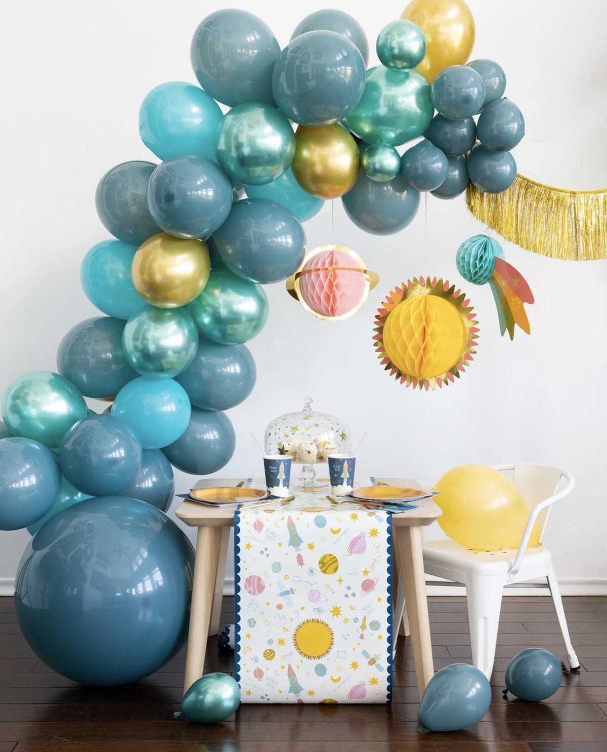 Planets Hanging Decorations - Stesha Party