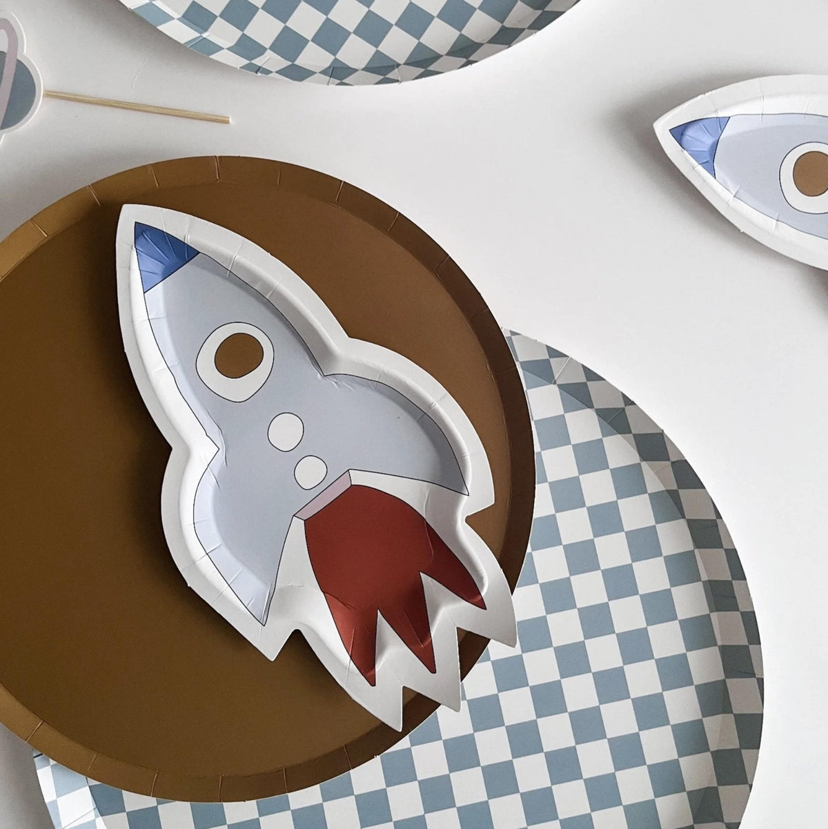 Rocket Ship Dessert Plates 8ct - Stesha Party