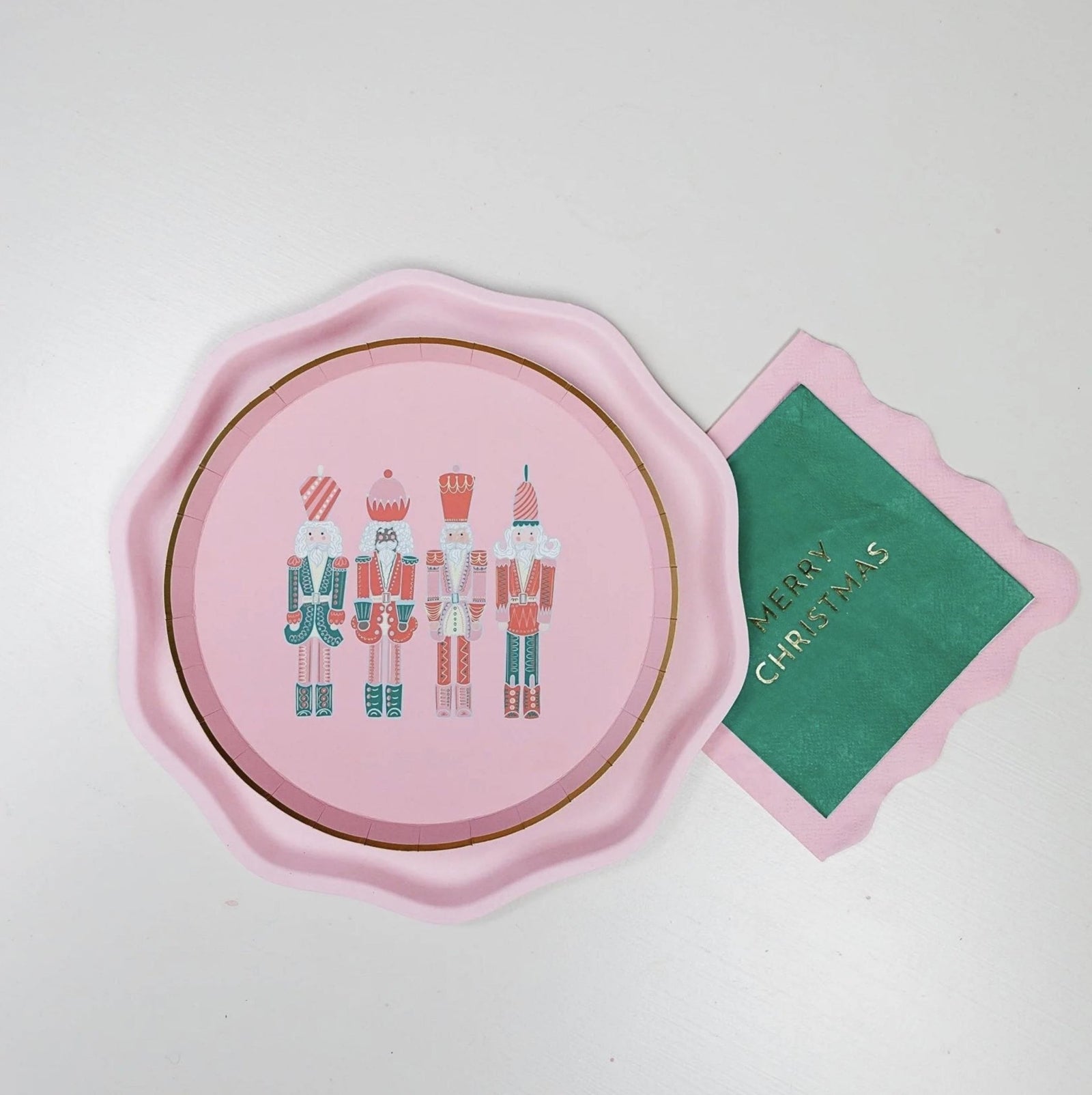 Scalloped Pink Party Plates - Stesha Party