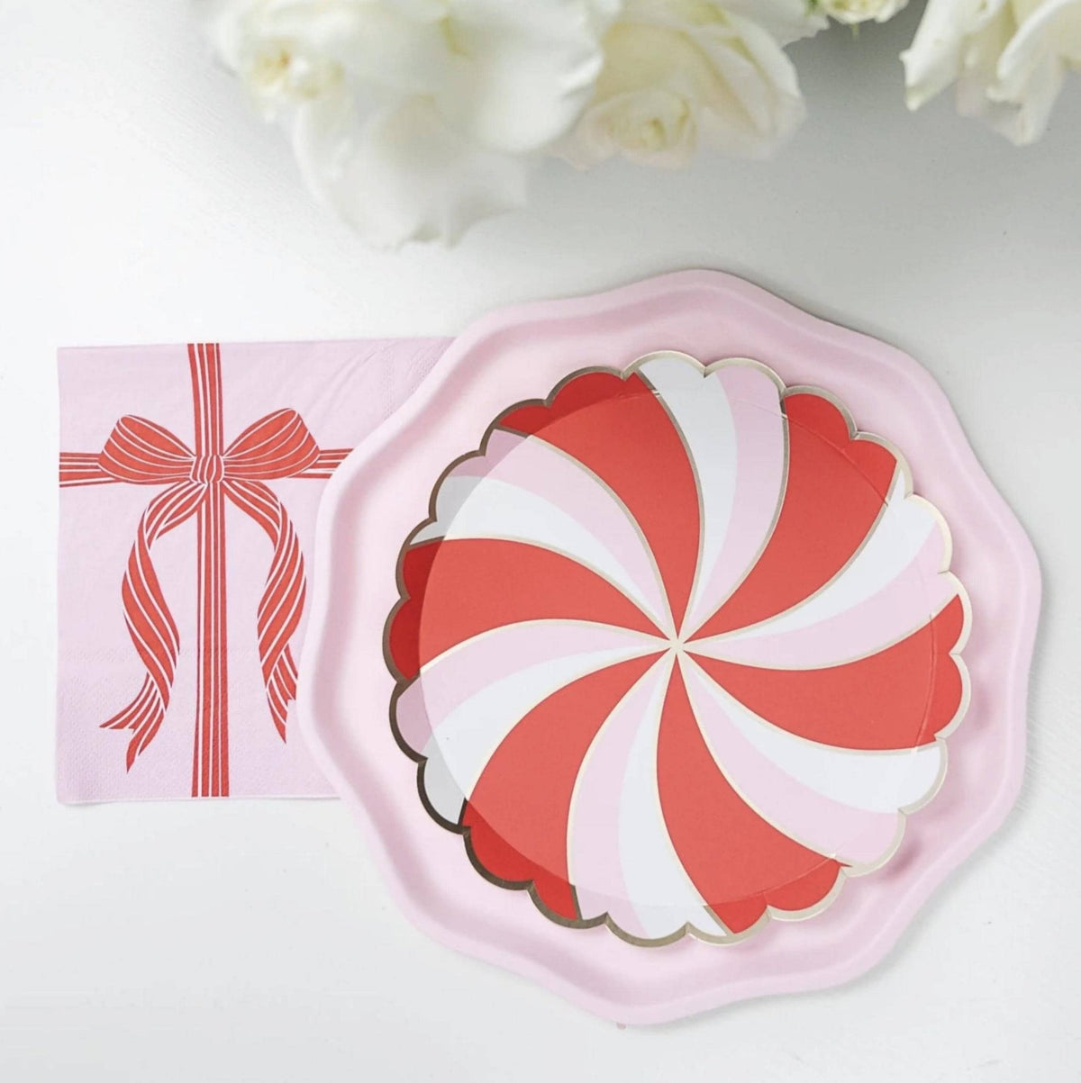 Scalloped Pink Party Plates - Stesha Party
