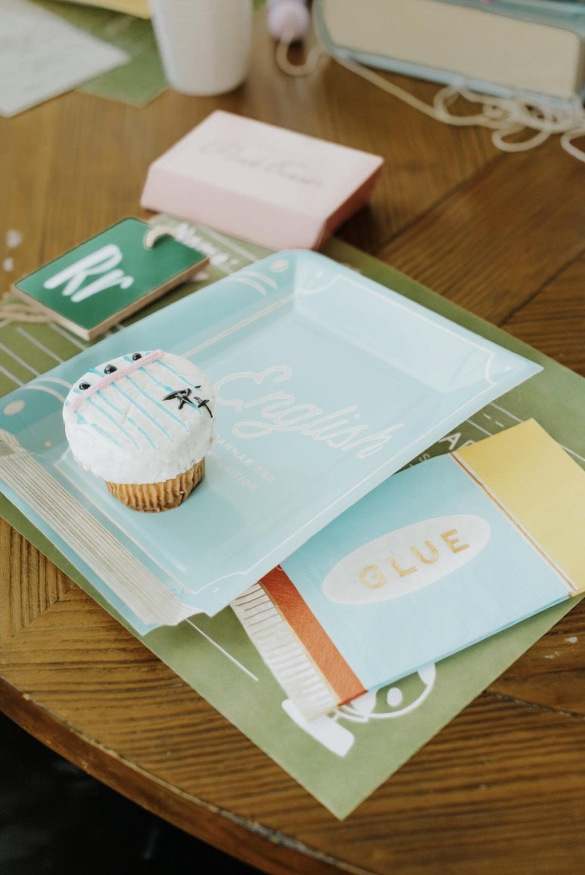 School Glue Napkins 18ct - Stesha Party